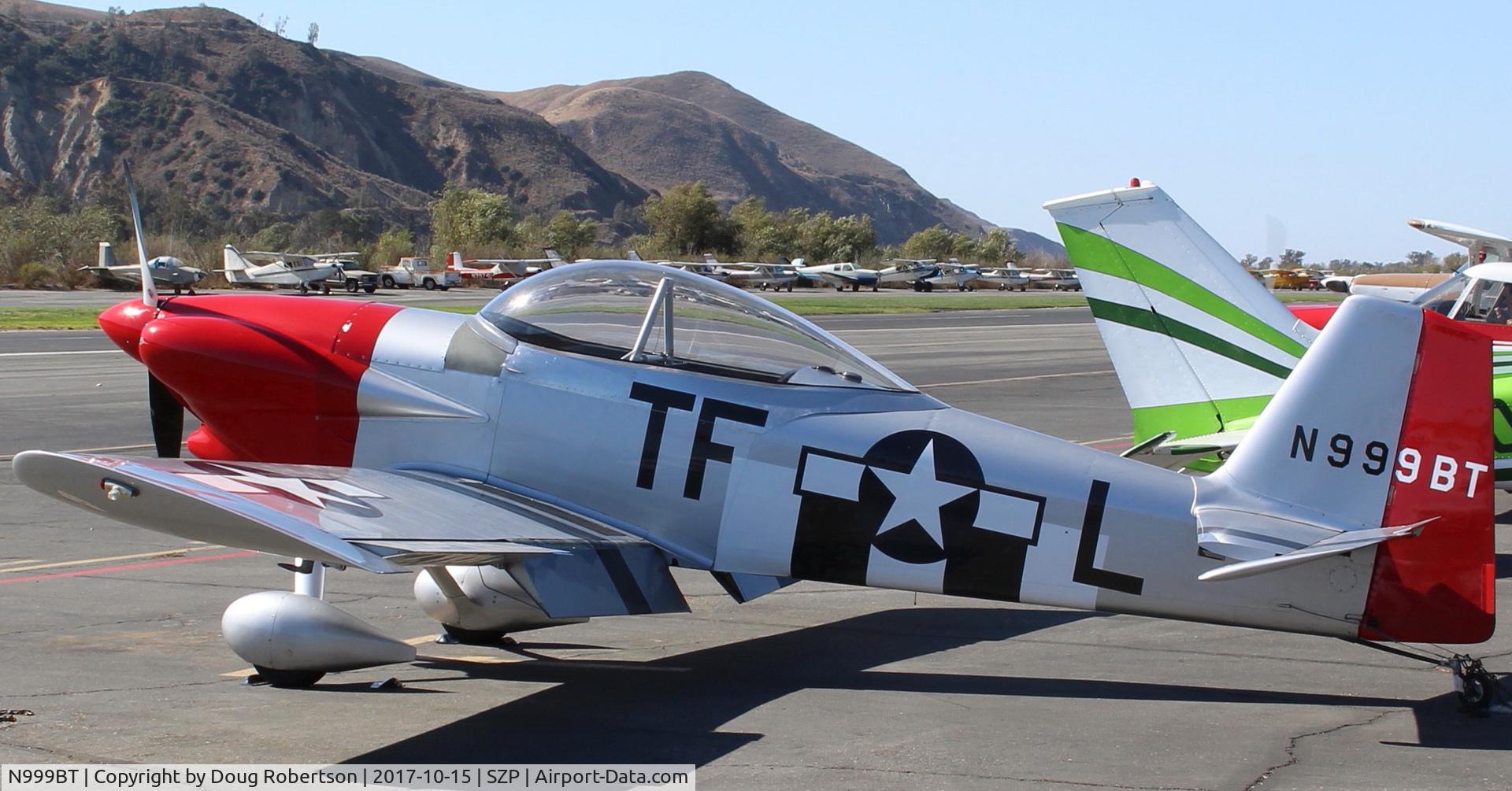 N999BT, 2002 Vans RV-4 C/N 1833, 2002 Travis VAN's RV-4, Lycoming O-360-A1D 180 Hp, a stunning aircraft on transient ramp