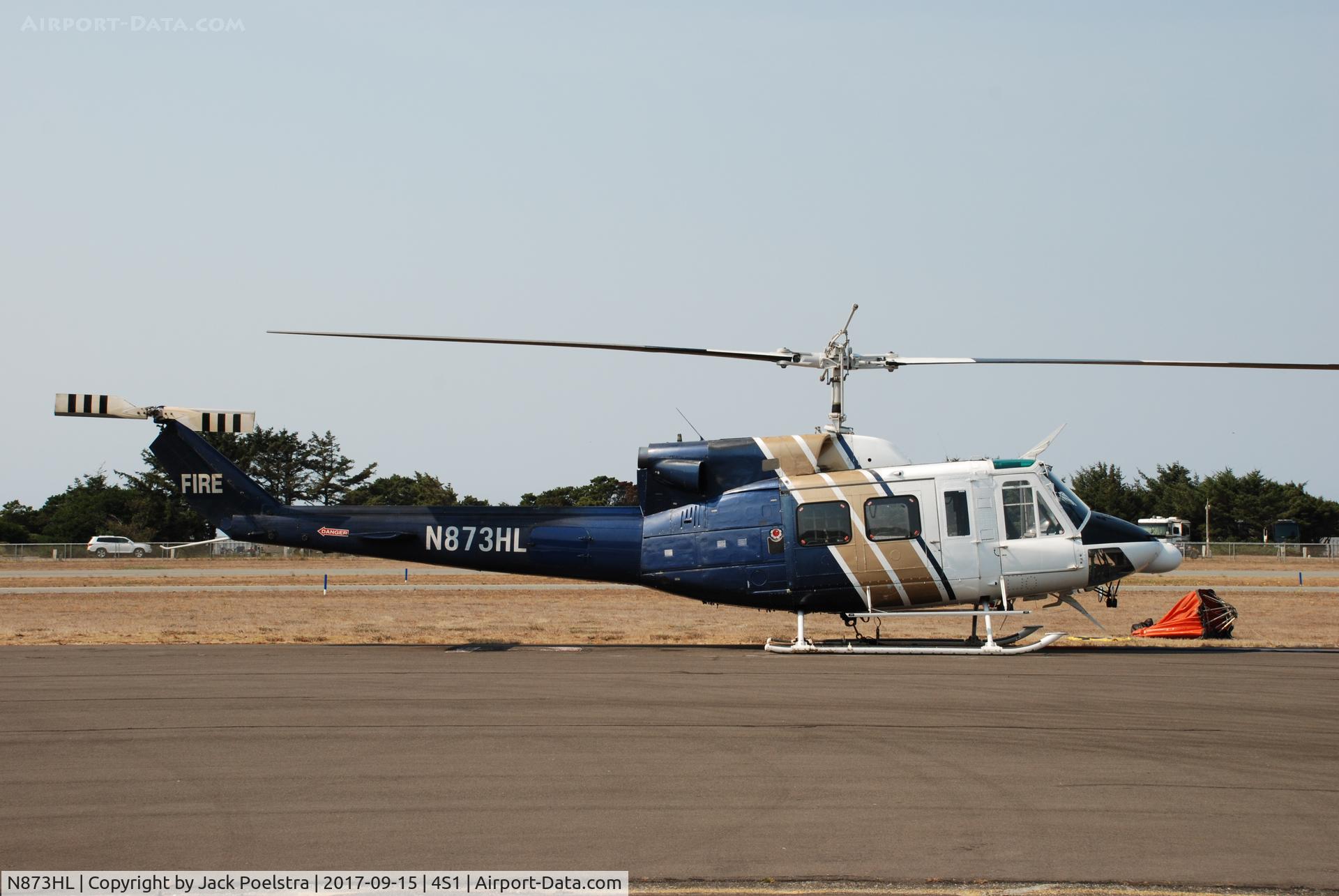 N873HL, 1978 Bell 212 C/N 30873, N873HL at Gold Beach OR