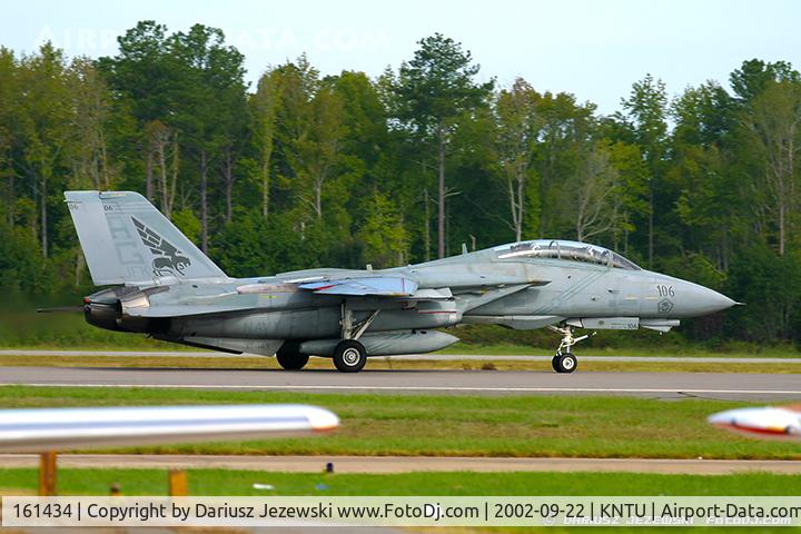 161434, Grumman F-14B Tomcat Tomcat C/N 444, F-14B Tomcat 161434 AG-106 from VF-143 'Pukin Dogs' NAS Oceana, VA
