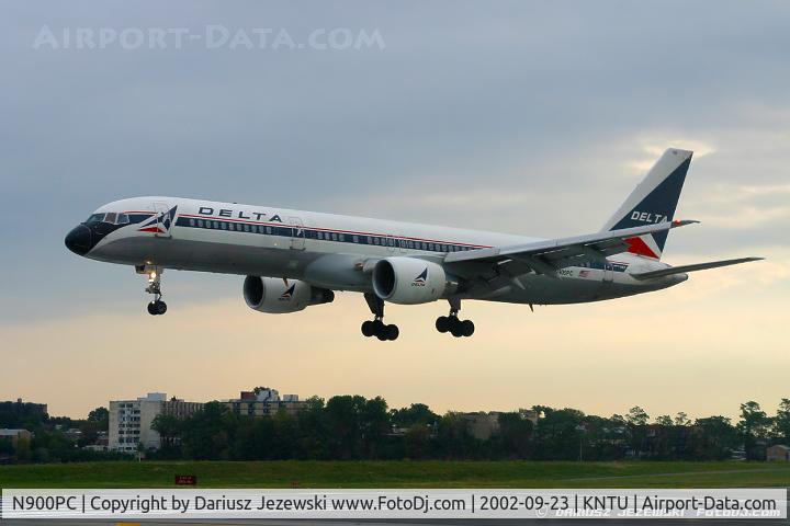 N900PC, 1997 Boeing 757-26D C/N 28446, Boeing 757-26D  C/N 28446, N900PC