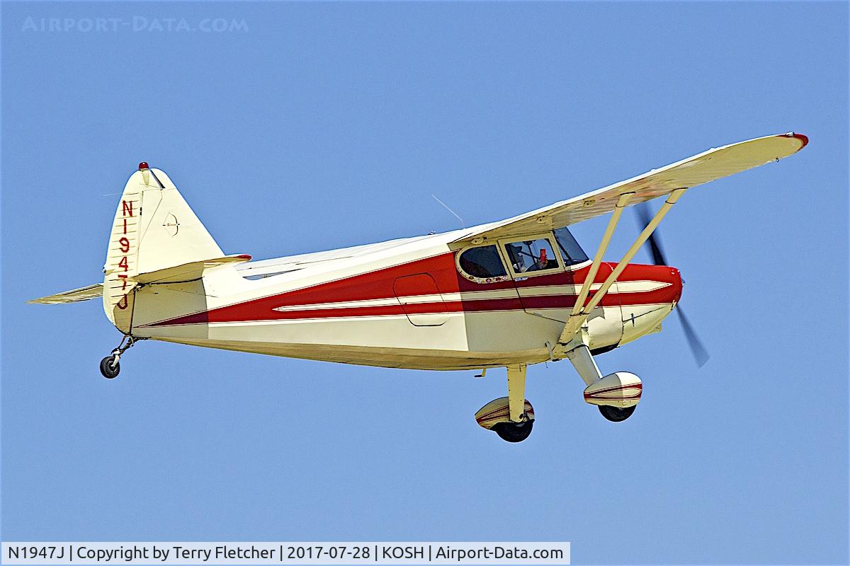 N1947J, 1947 Stinson 108 Voyager C/N 108-2291, at 2017 EAA AirVenture at Oshkosh