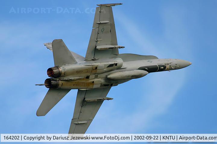 164202, McDonnell Douglas F/A-18C Hornet C/N 965/C196, F/A-18C Hornet 164202 AG-303 from VFA-136 'Knighthawks' NAS Oceana, VA