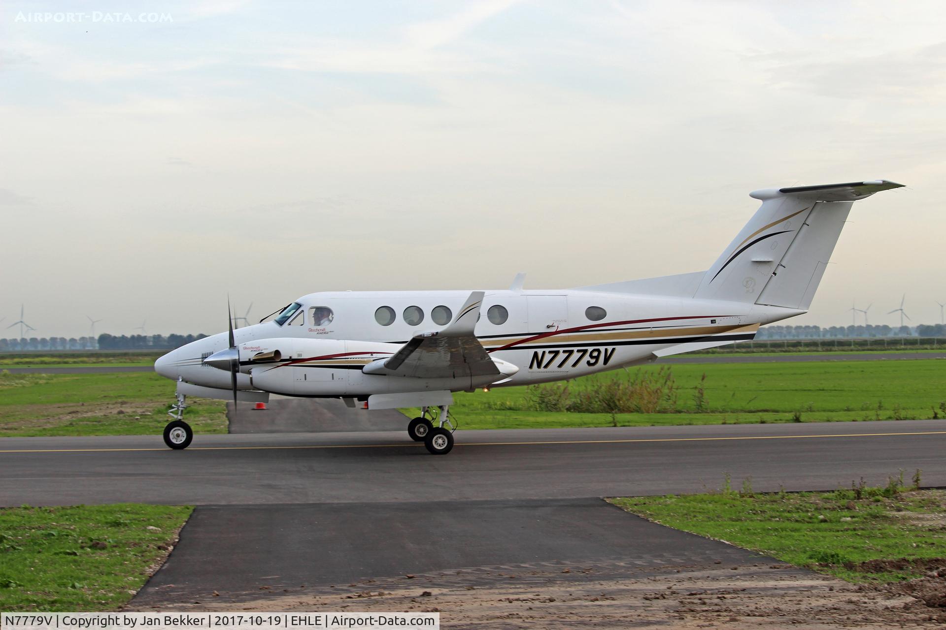N7779V, 2001 Raytheon B200 King Air C/N BB-1770, Lelystad Airport