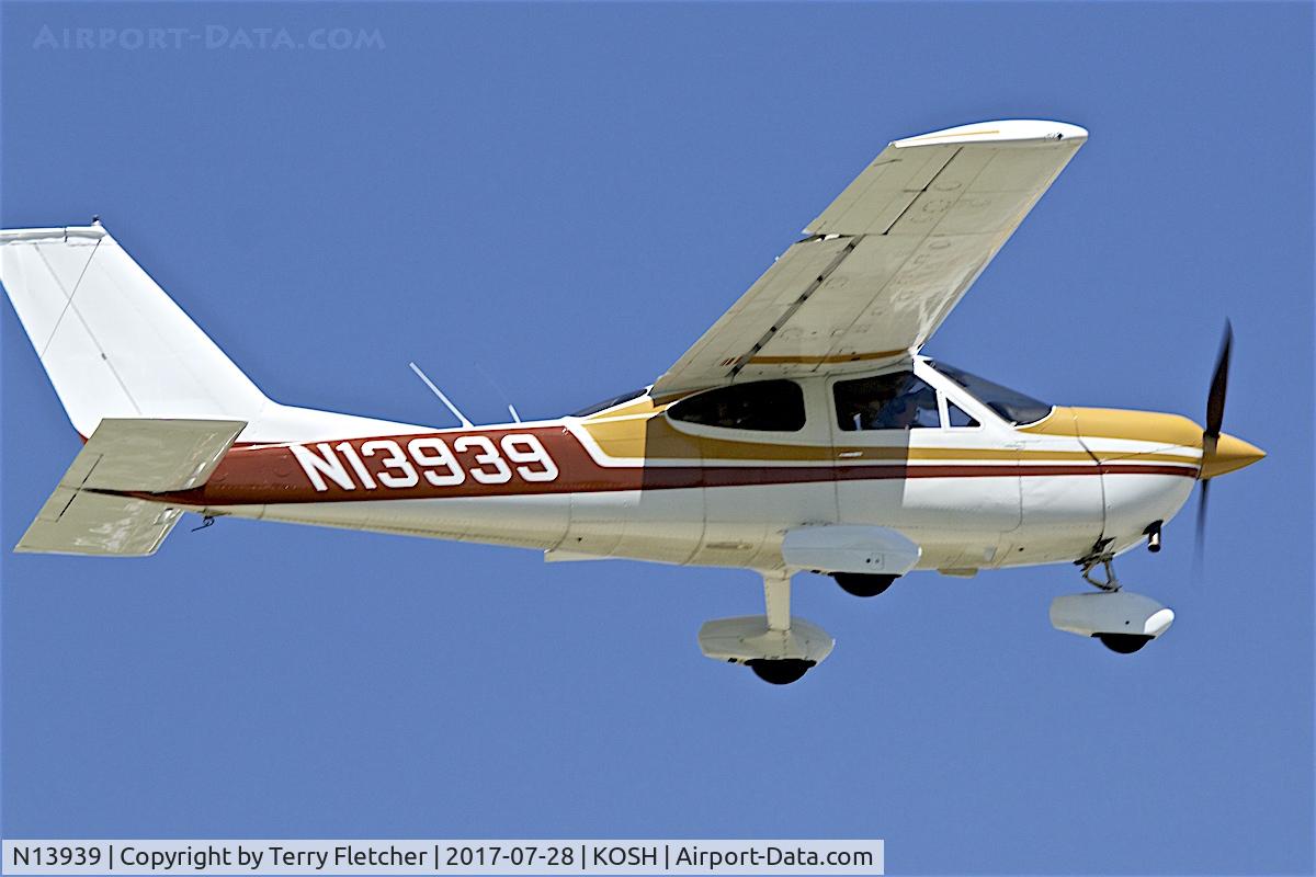 N13939, 1976 Cessna 177B Cardinal C/N 17702477, at 2017 EAA AirVenture at Oshkosh