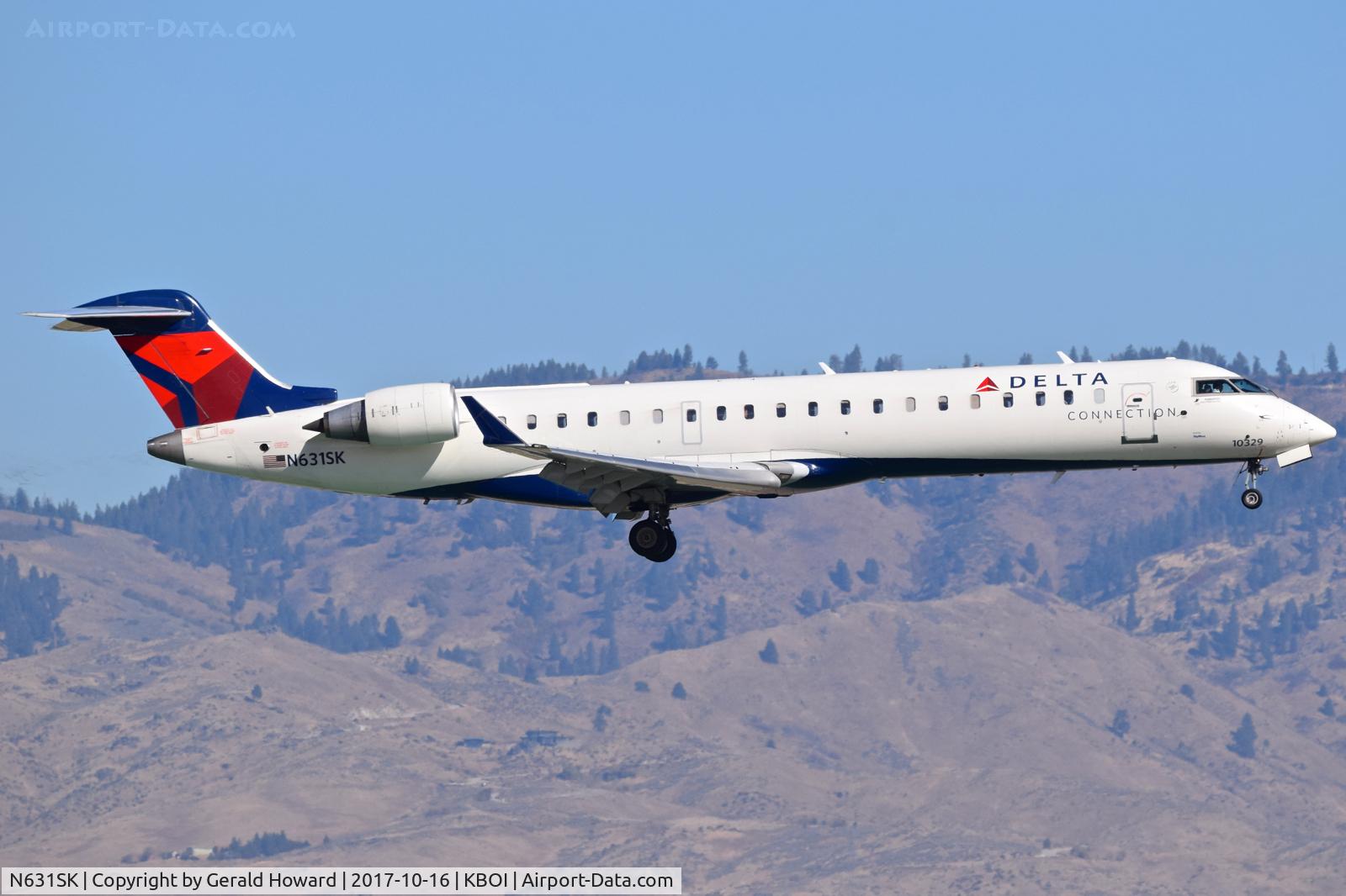 N631SK, 2011 Bombardier CRJ-700 (CL-600-2C10) Regional Jet C/N 10329, Landing RWY 10L.