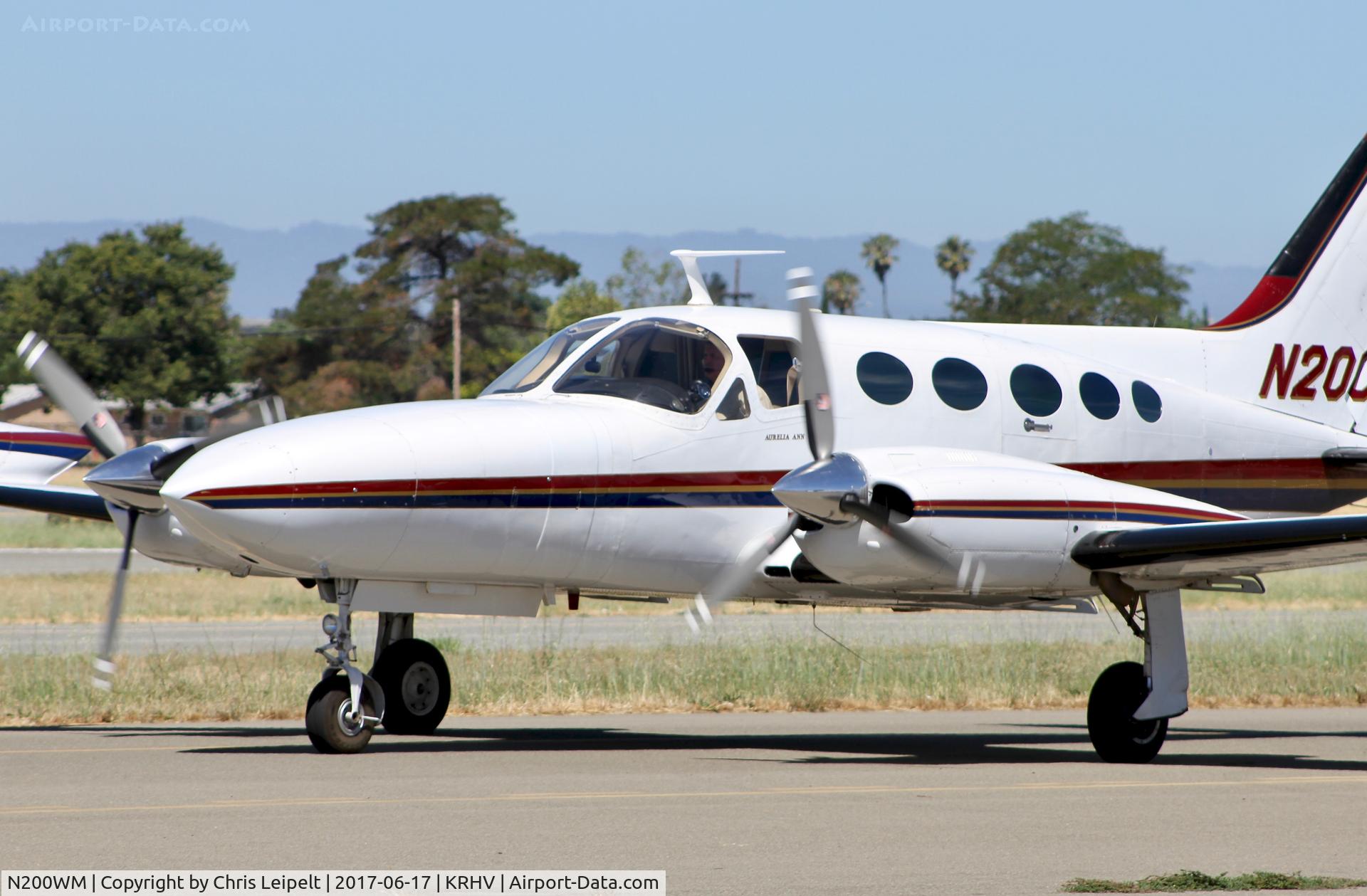 N200WM, 1972 Cessna 421B Golden Eagle C/N 421B0332, Locally-based 1972 Cessna 421B taxing back to its hangar at Reid Hillview Airport, San Jose, CA.
