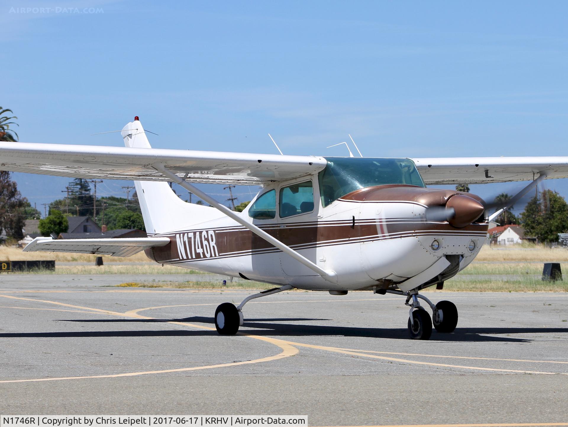 N1746R, 1978 Cessna R182 Skylane RG C/N R18200543, Locally-based 1978 Cessna R182 taxing to the ramp at Reid Hillview Airport, San Jose, CA.
