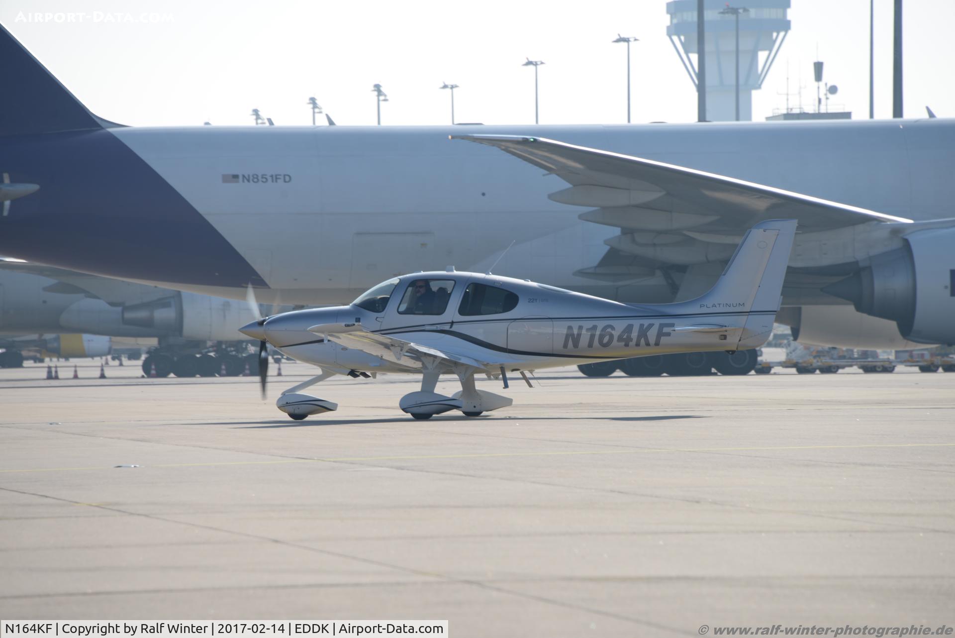 N164KF, 2016 Cirrus SR22T C/N 1320, Cirrus Design SR22T - Cirrus Design - 1320 - N164KF - 14.02.2017 - CGN