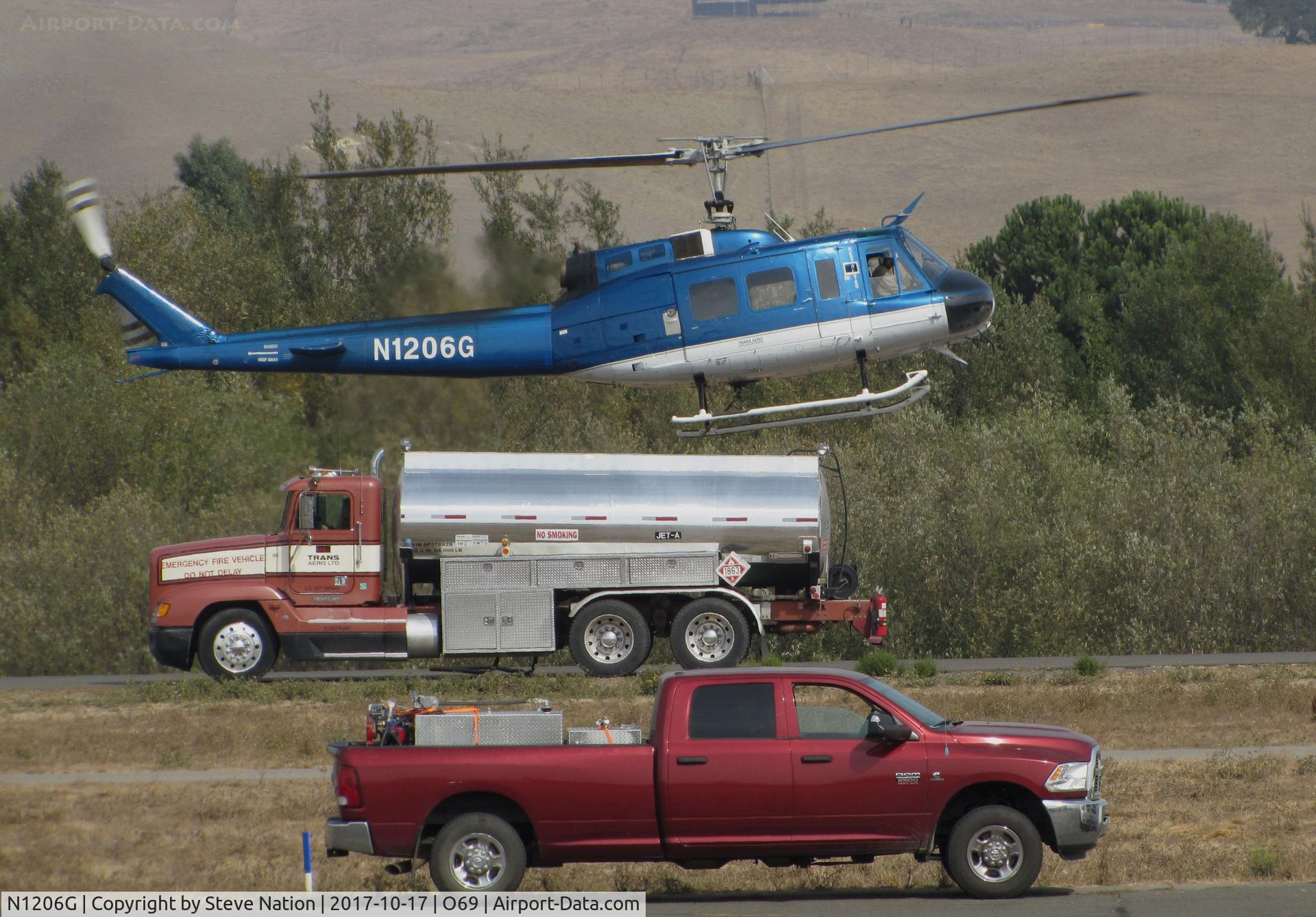 N1206G, 1966 Bell UH-1H Iroquois C/N 5269 (66-0786), Trans Aero (Cheyenne, WY) 1966 Bell UH-1H preparing to land at Petaluma Municipal Airport, CA temporary home base after making water drops on the devastating October 2017 Northern California wildfires