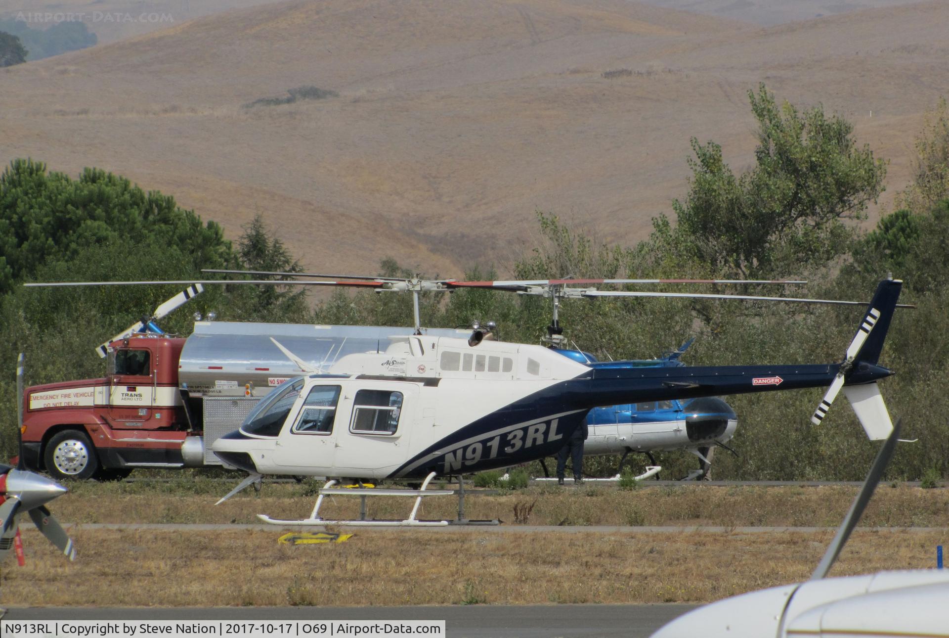 N913RL, Bell 206B JetRanger C/N 2913, Air Shasta Rotor & Wing (Redding CA) Bell 206 at Petaluma Municipal Airport, CA temporary home base to provide support to CAL FIRE during the devastating October 2017 Northern California wildfires