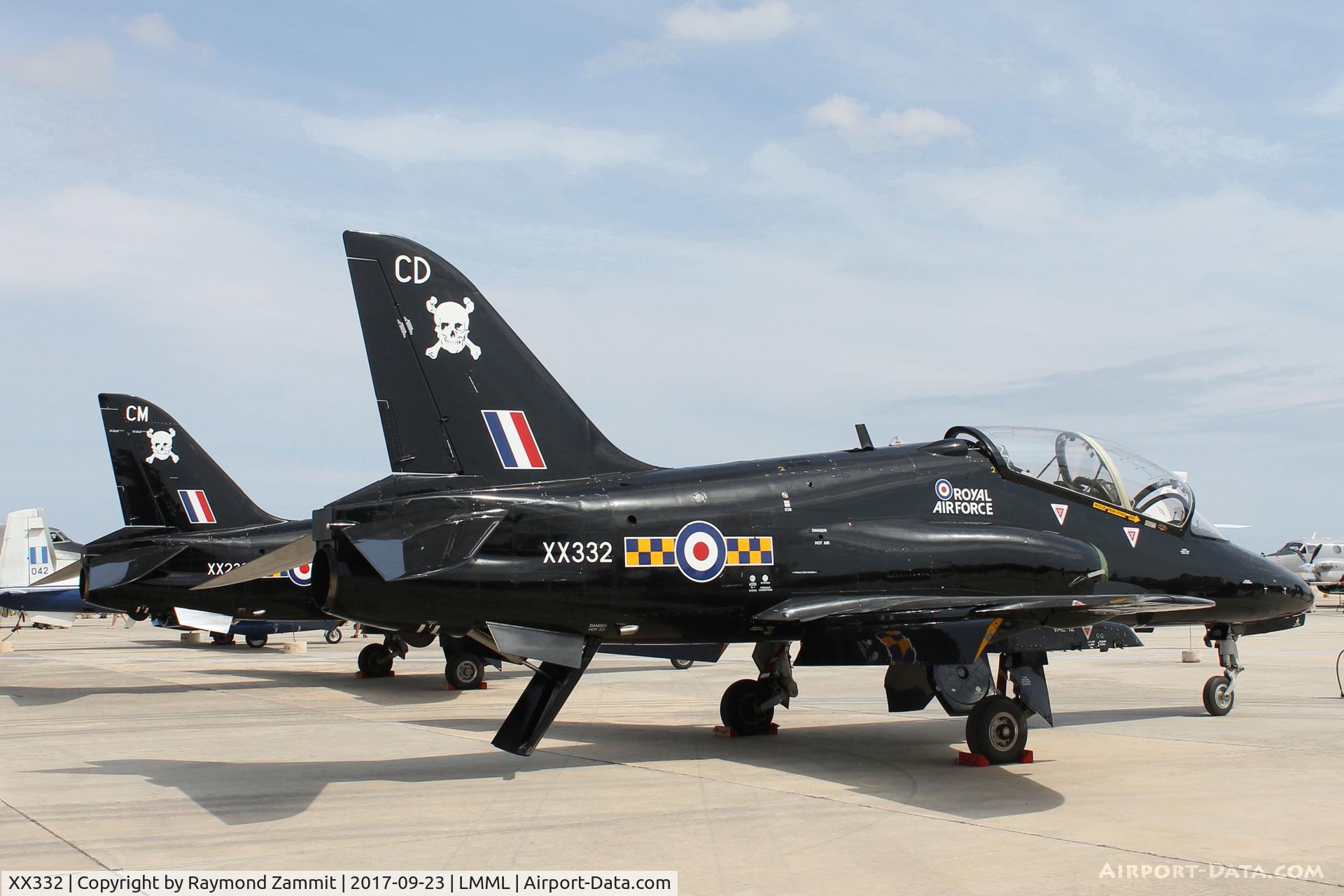 XX332, Hawker Siddeley Hawk T.1A C/N 41H-32156, Hawker Siddeley Hawk T.1A XX332 of 100Sqd RAF