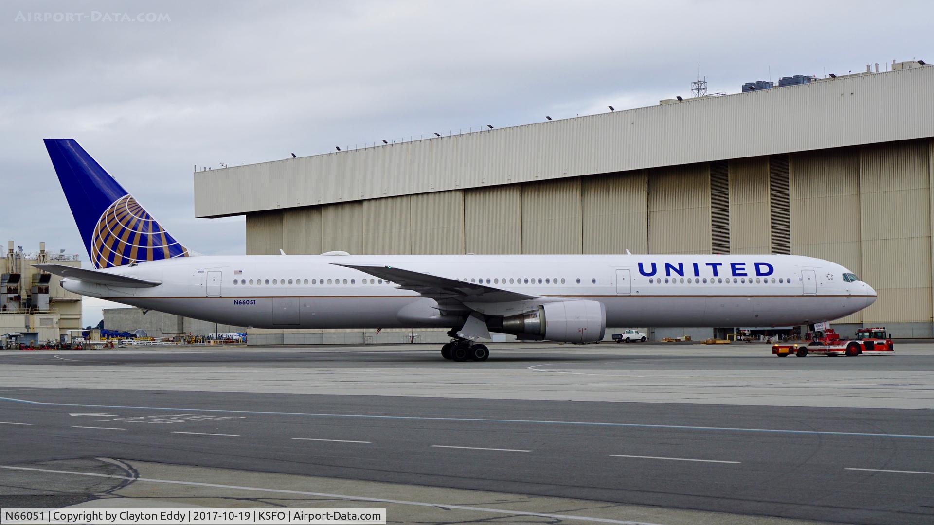 N66051, 2000 Boeing 767-424/ER C/N 29446, SFO 2017.