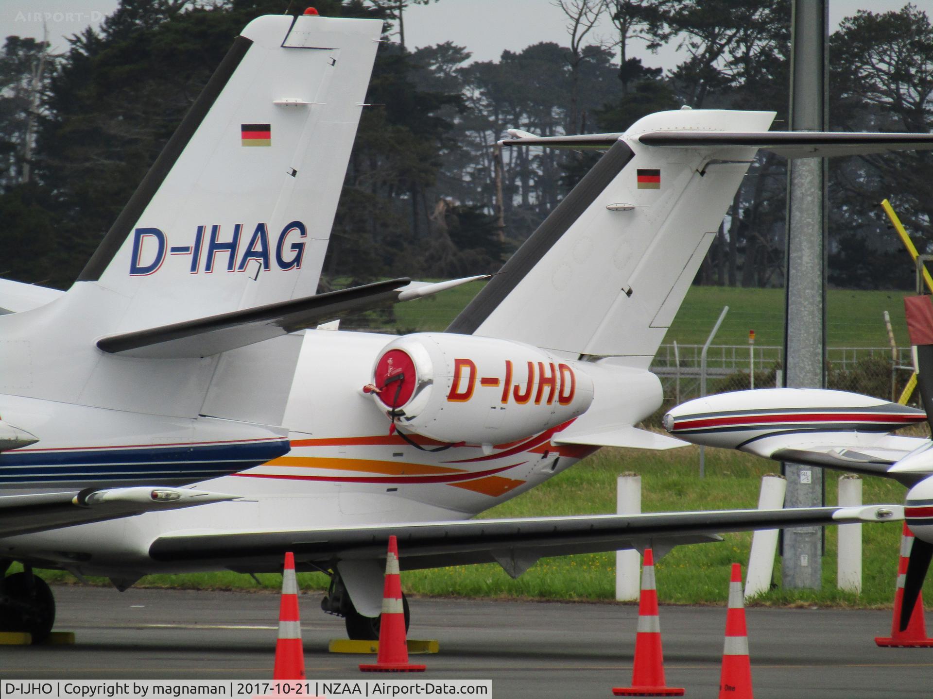 D-IJHO, 2010 Cessna 510 Citation Mustang Citation Mustang C/N 510-0306, best i could do with this one squashed behind D-IHAG and D-INFO. Shame as it has the best colour scheme.