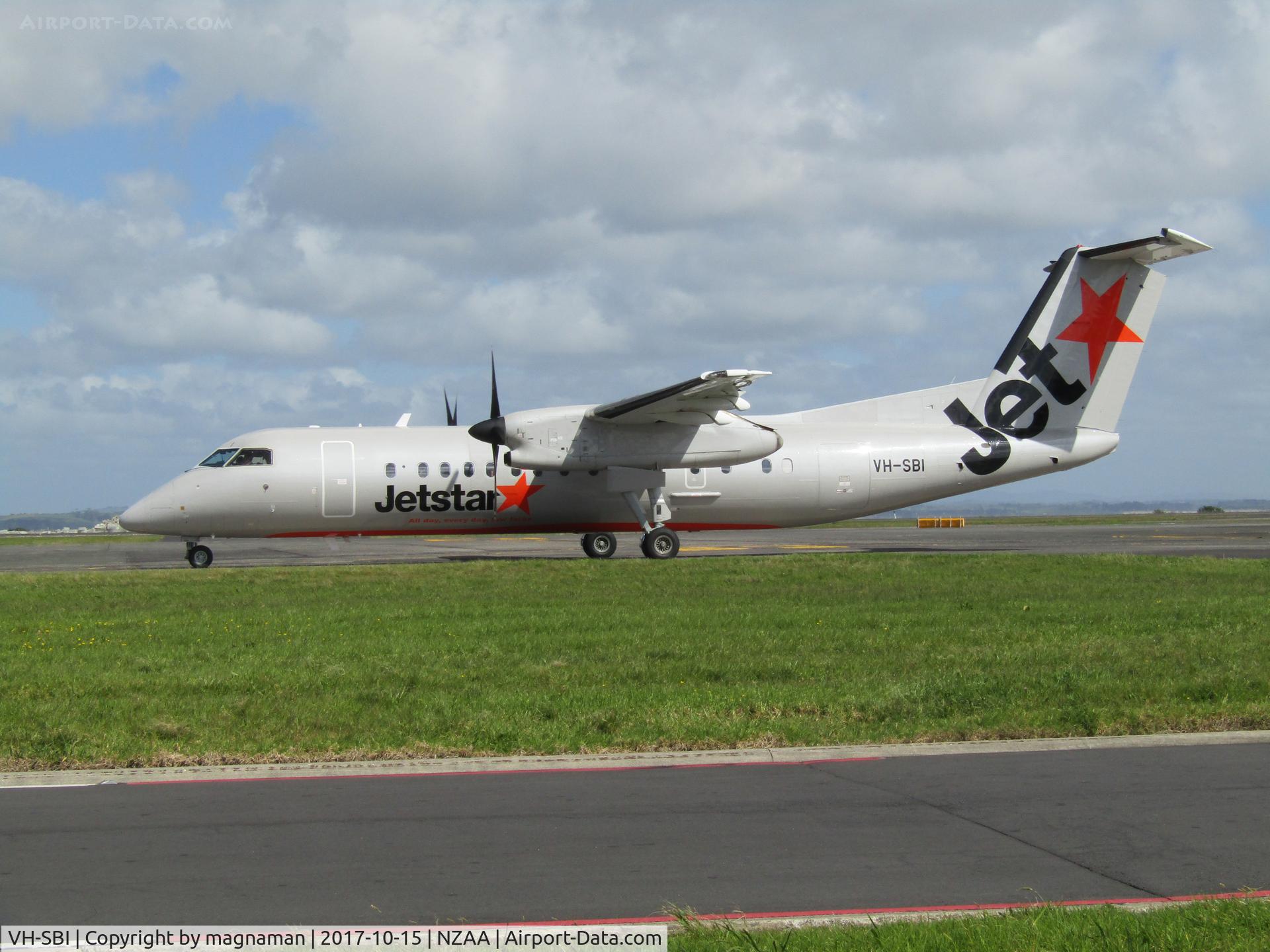 VH-SBI, 2004 De Havilland Canada DHC-8-315Q Dash 8 C/N 605, locally based jetstar hack