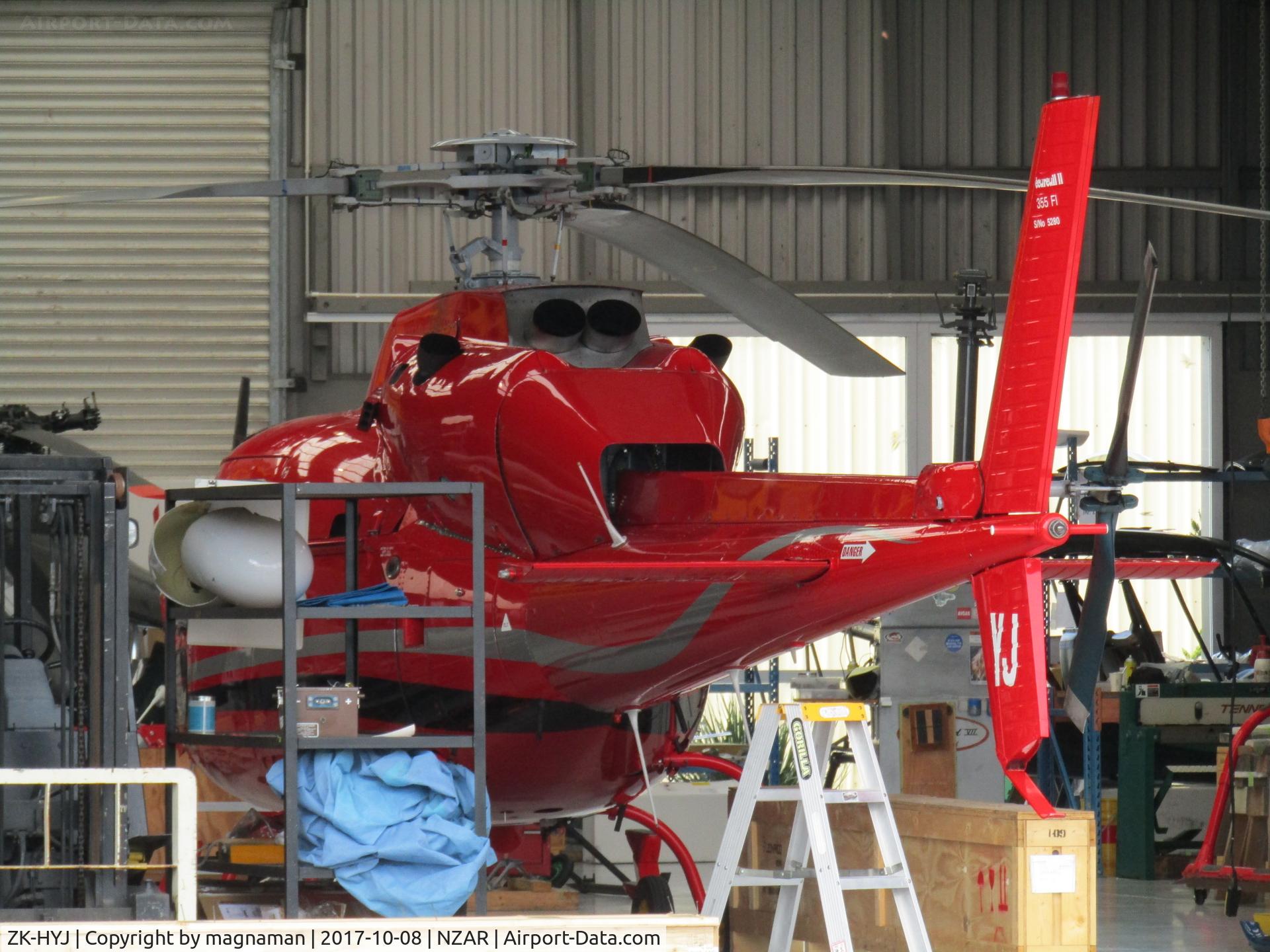 ZK-HYJ, Aerospatiale AS-355F-1 Ecureuil 2 C/N 5280, still at heliflite
