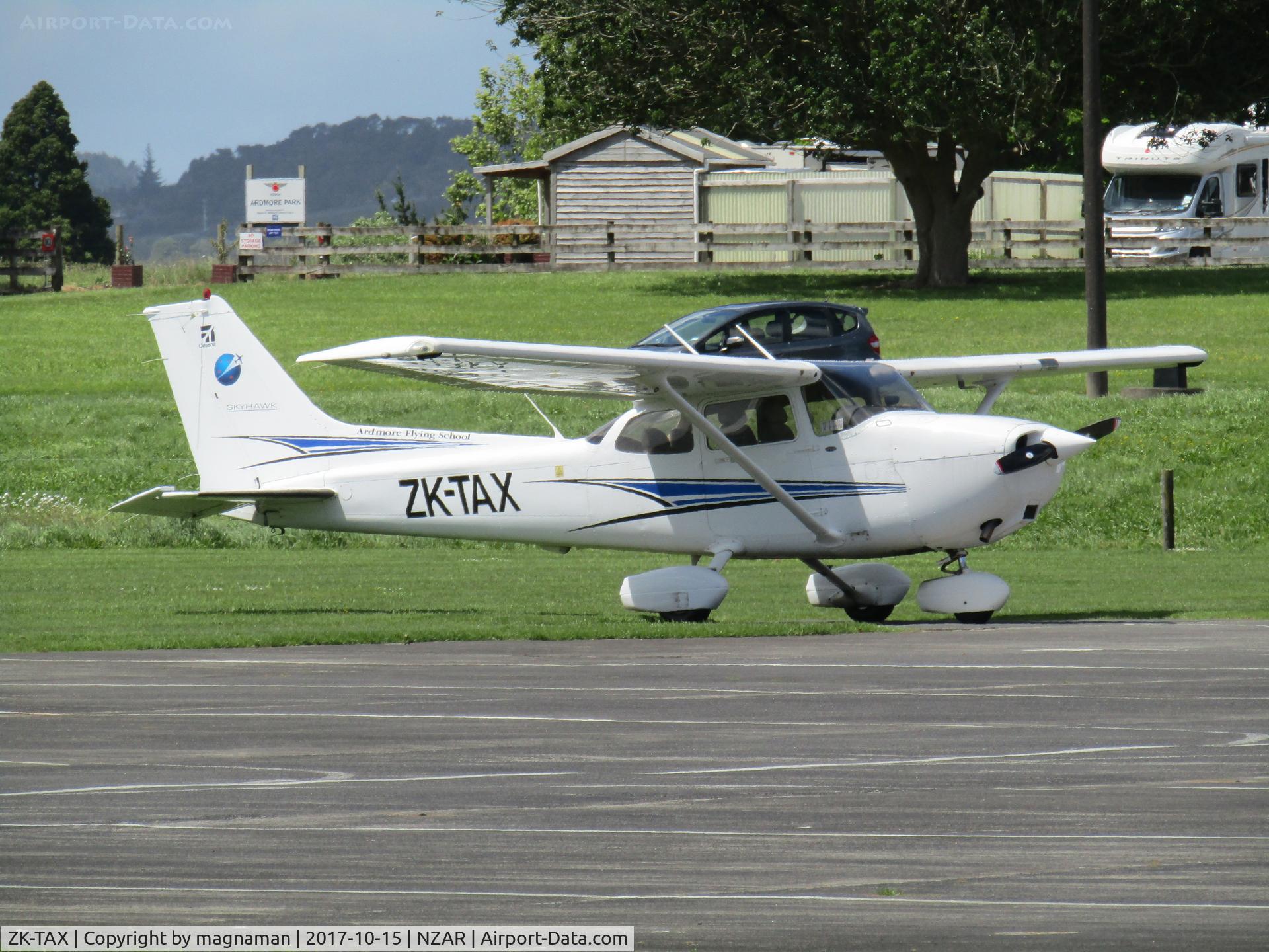 ZK-TAX, 2007 Cessna 172R C/N 17281384, at school ramp