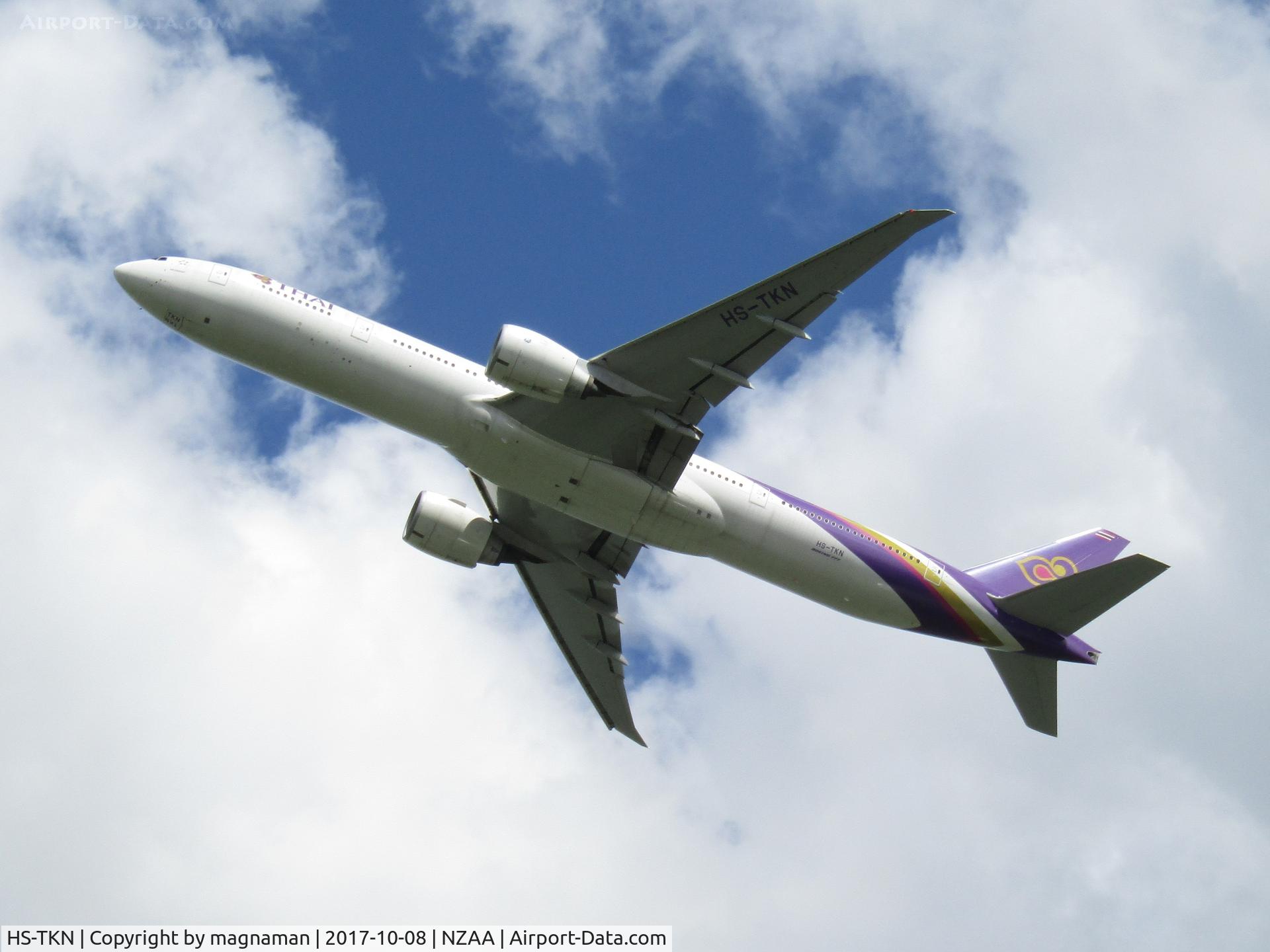 HS-TKN, 2013 Boeing 777-3AL/ER C/N 41523, off to thai