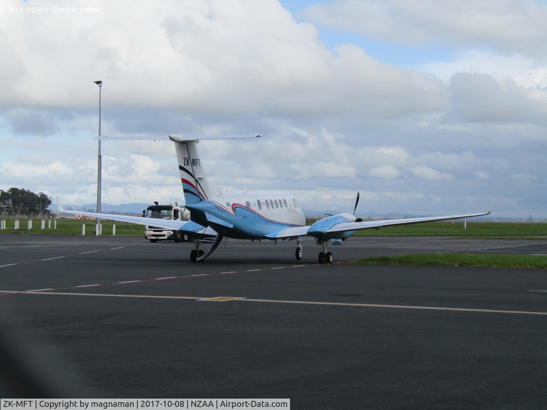 ZK-MFT, 1988 Beechcraft B200 King Air C/N BB-1298, on convair apron