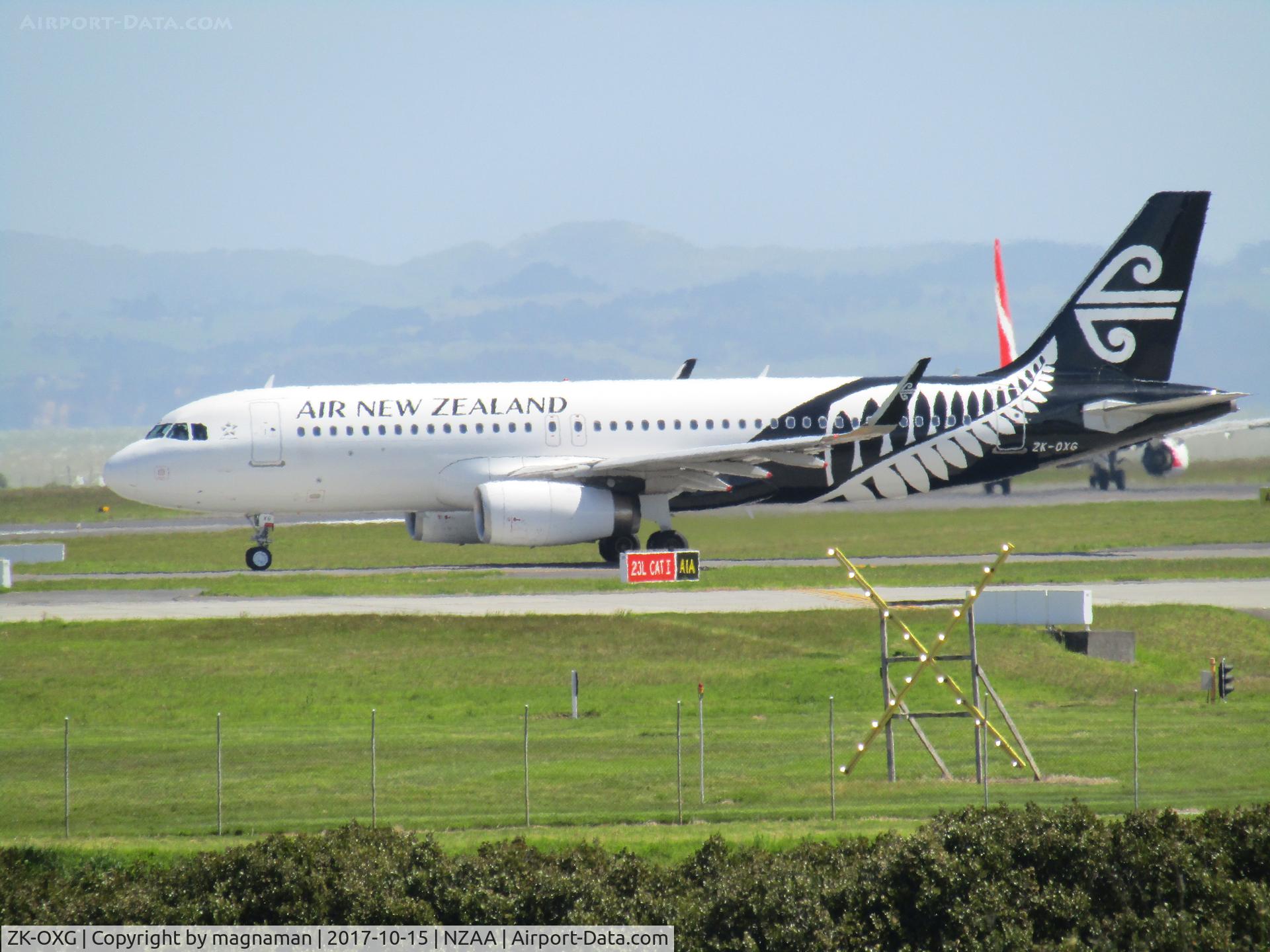 ZK-OXG, 2015 Airbus A320-232 C/N 6460, holding for 23L