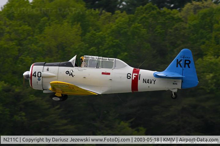 N211C, 1947 Stinson 108-1 Voyager C/N 108-1965, North American SNJ-6 C/N 121-42318 - Kevin Russo, N211C