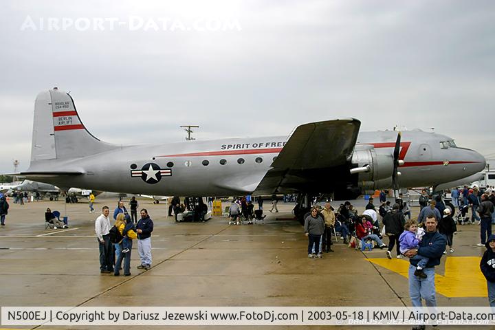 N500EJ, 1945 Douglas C-54E Skymaster (DC-4A) C/N DO316, Douglas C-54E-DC Skymaster C/N 27370 - Berlin Airlift Historical Foundation, N500EJ
