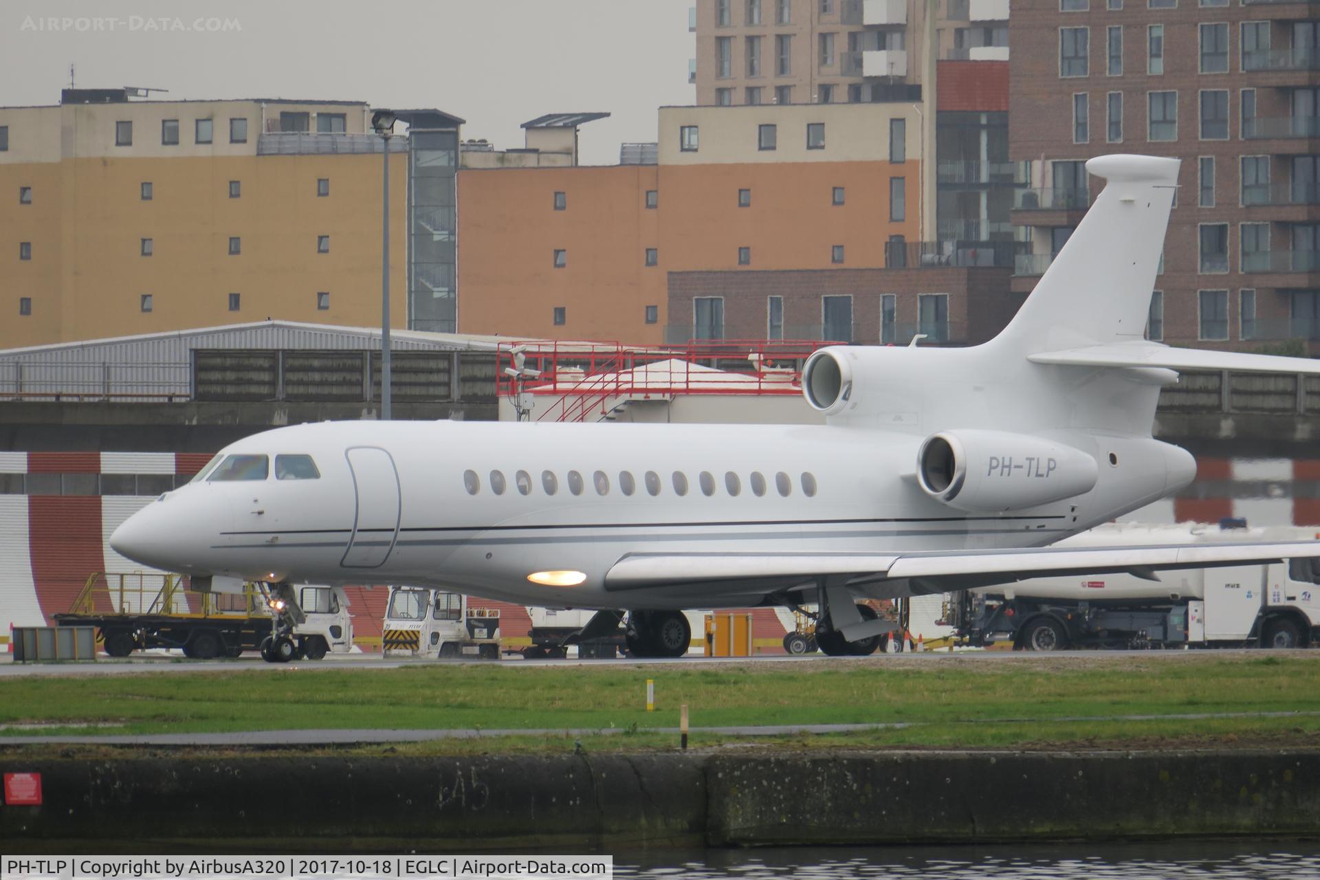 PH-TLP, 2015 Dassault Falcon 7X C/N 259, Departing London City