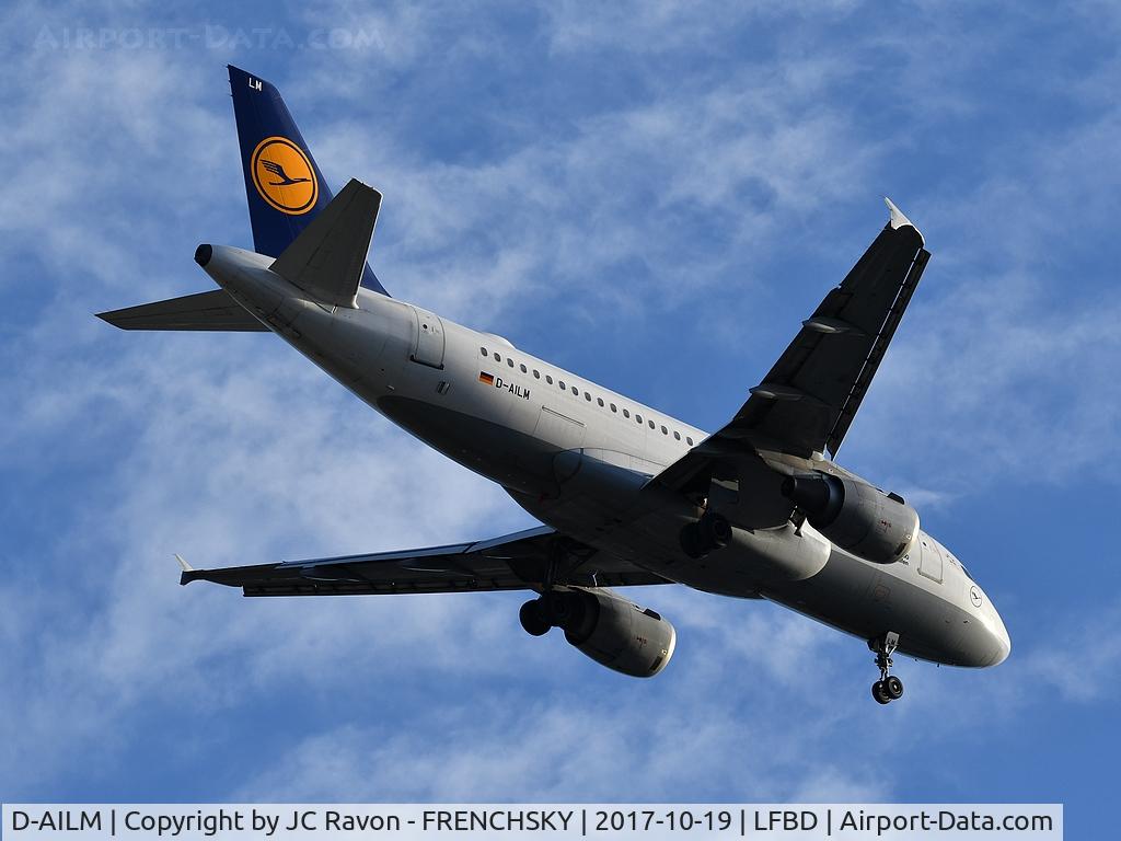 D-AILM, 1997 Airbus A319-114 C/N 694, LH1084 from Frankfurt landing runway 23