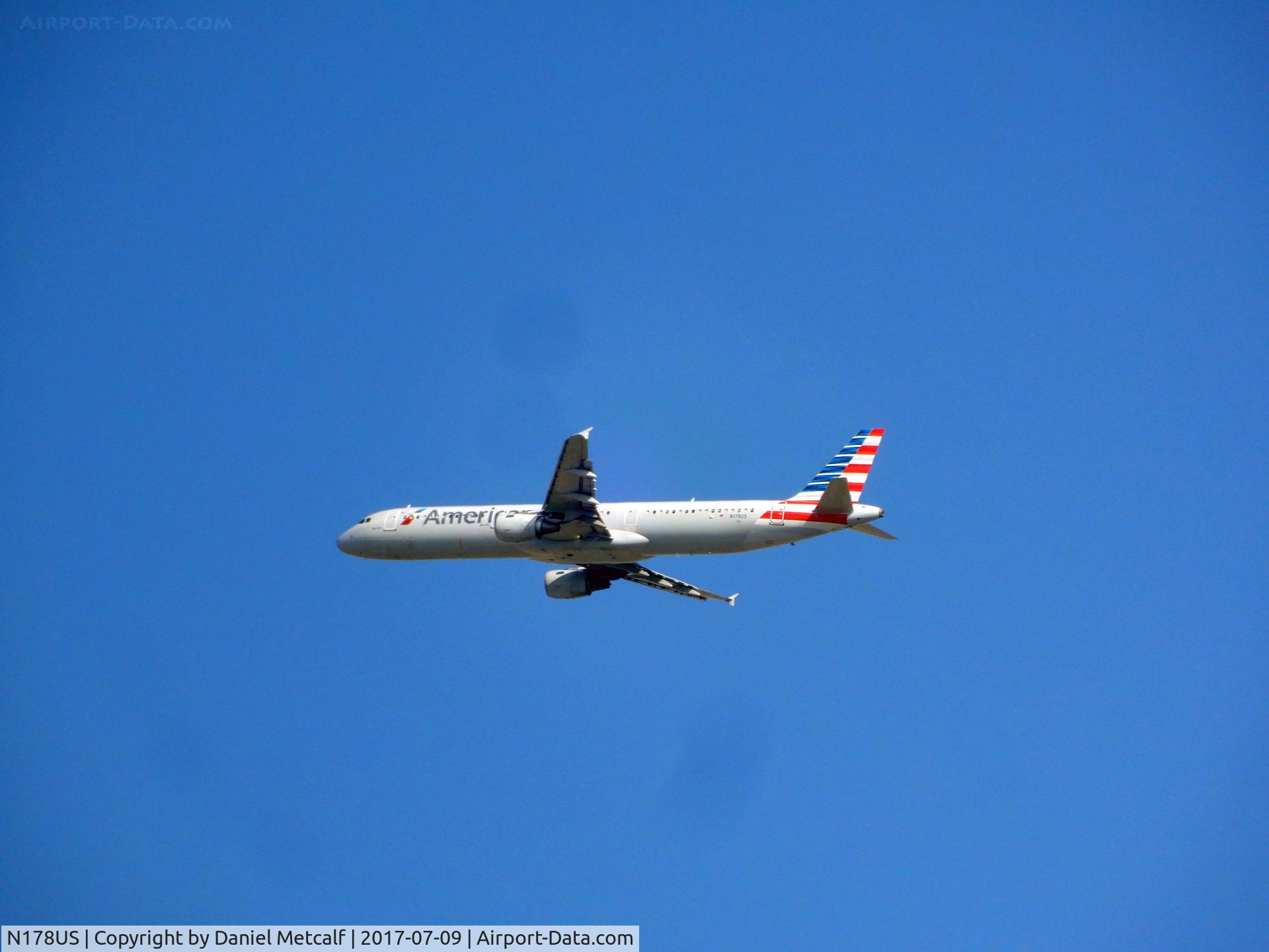 N178US, 2001 Airbus A321-211 C/N 1519, On its way to PHX