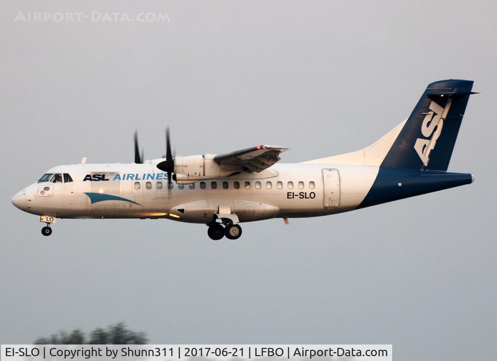 EI-SLO, 1988 ATR 42-320F C/N 121, Landing rwy 14R in early morning