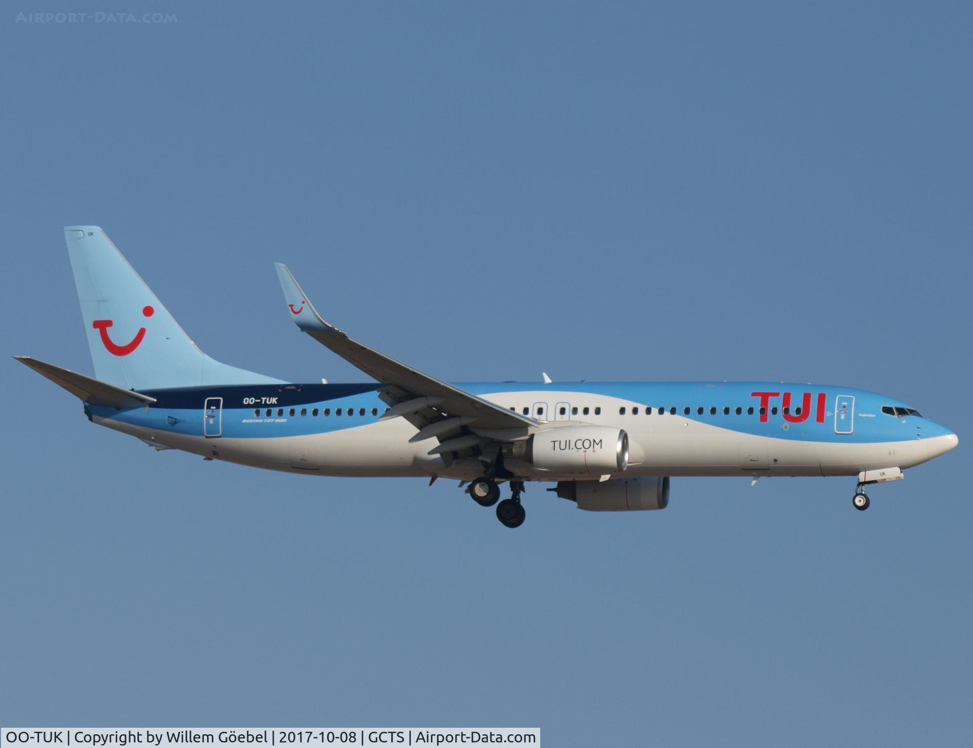 OO-TUK, 2011 Boeing 737-86J C/N 36119, Landing on TFS airport of Tenerife