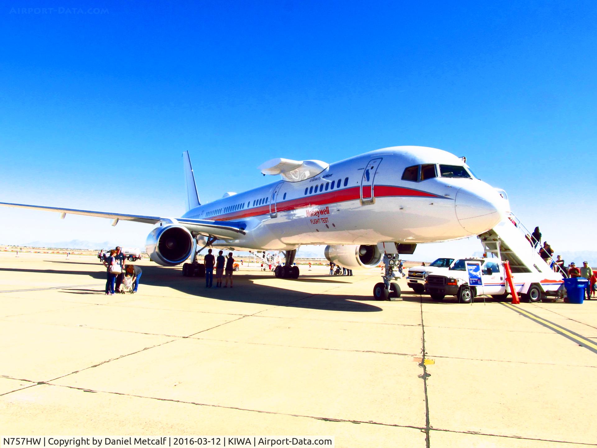 N757HW, 1982 Boeing 757-225 C/N 22194, Phoenix-Mesa Gateway Airport Gateway Aviation Day 2016