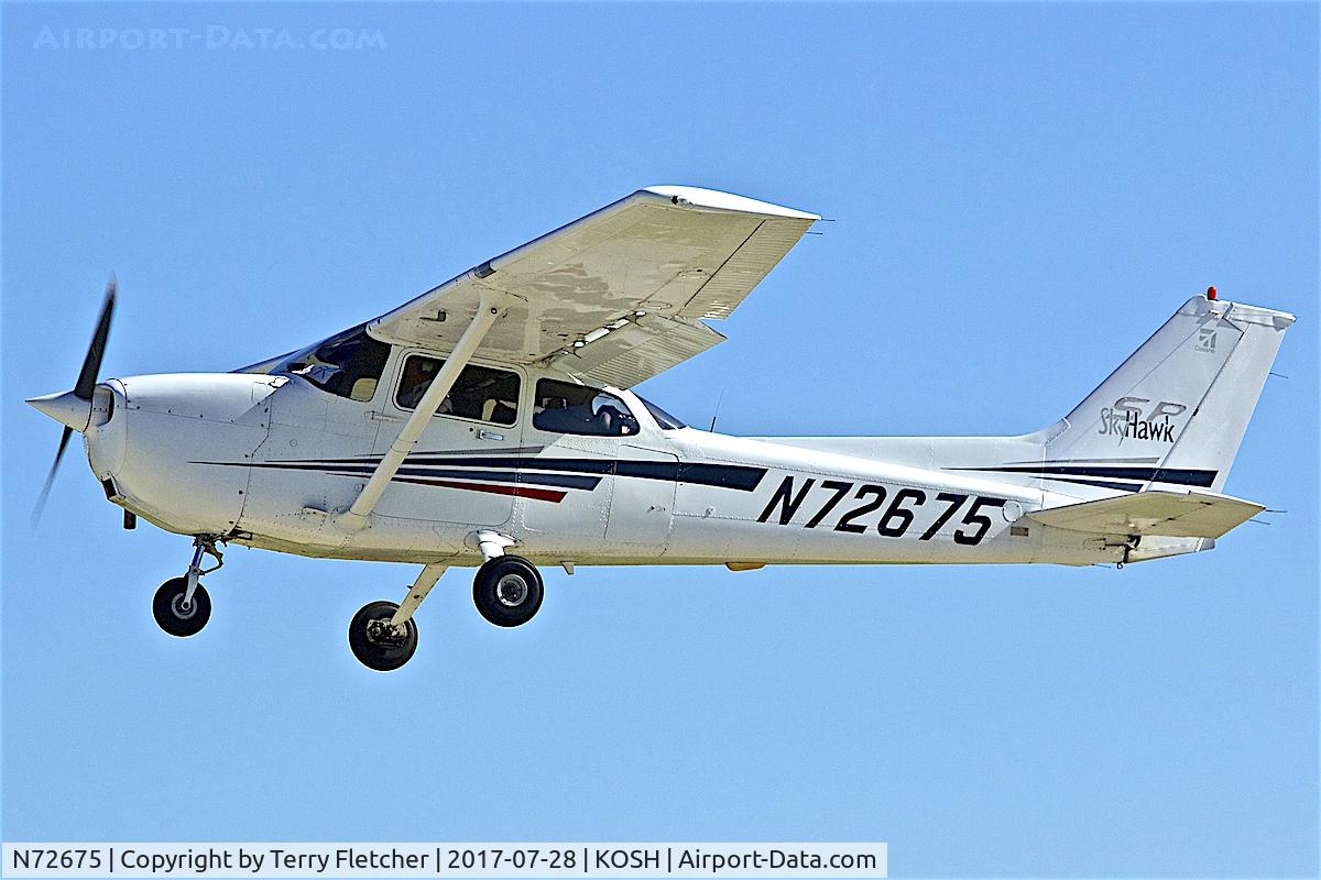 N72675, 2001 Cessna 172S C/N 172S8977, at 2017 EAA AirVenture at Oshkosh