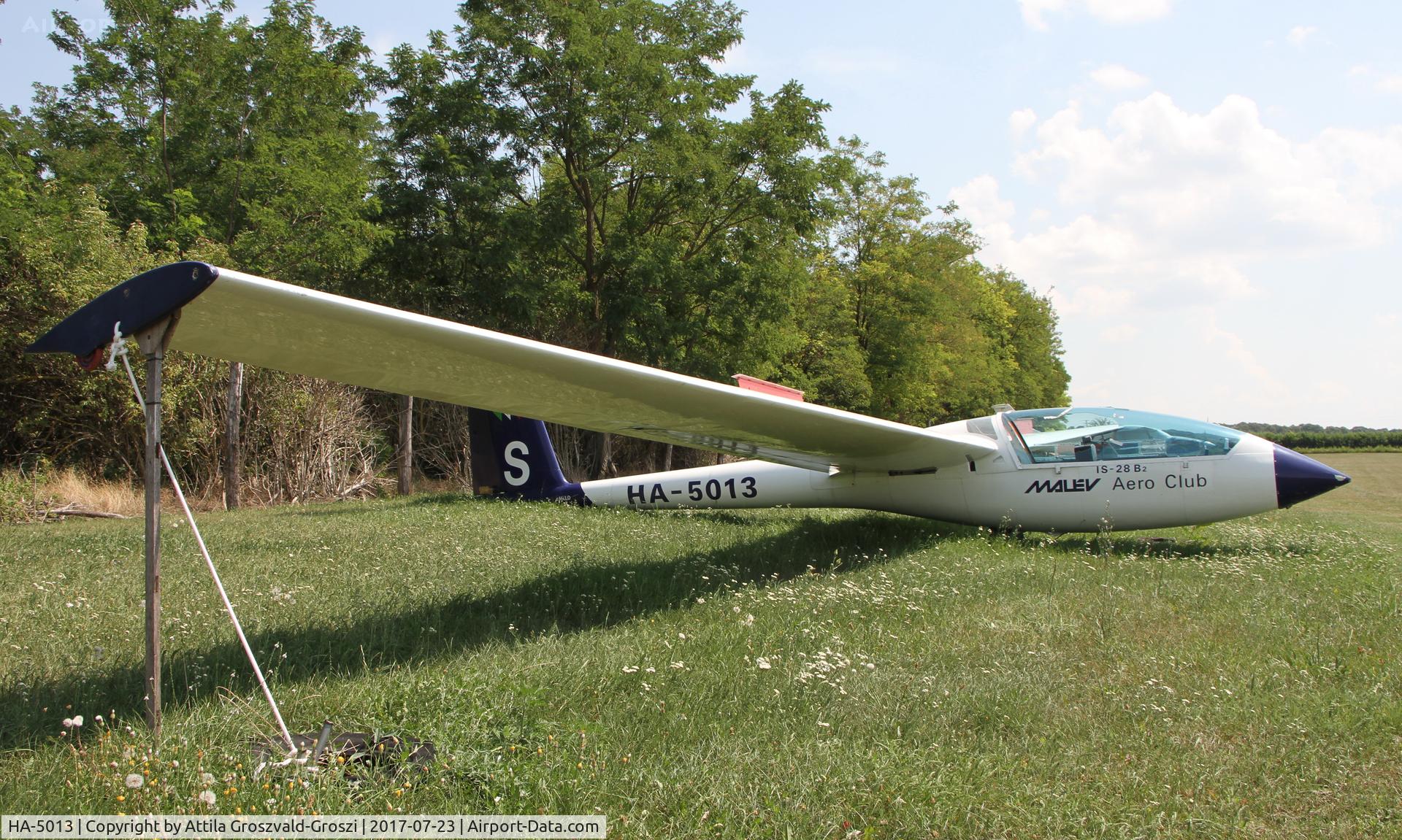 HA-5013, 1982 ICA IS-28B2 C/N 241, Siófok-Papkutapuszta Airfield, Hungary