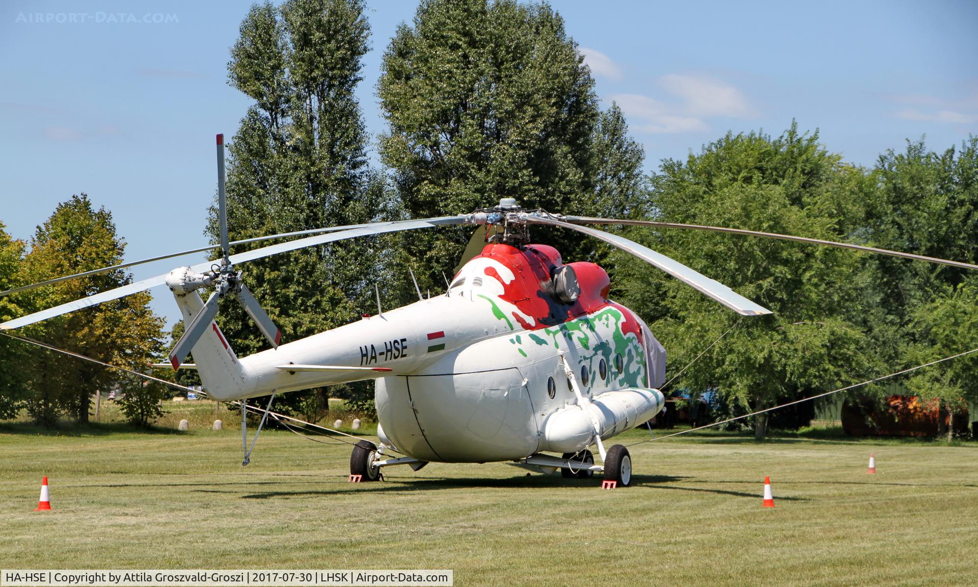 HA-HSE, 1984 Mil Mi-8T Hip C/N 98417135, Siófok-Kiliti Airport, Hungary