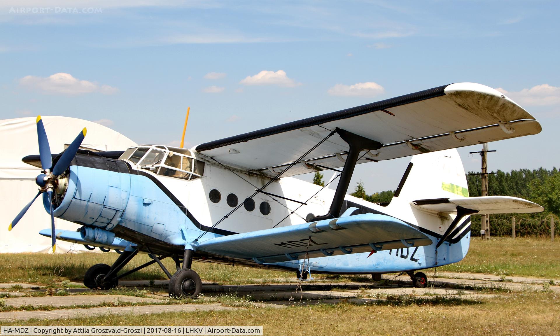 HA-MDZ, 1979 PZL-Mielec An-2R C/N 1G186-04, Kaposújlak Airport, Hungary