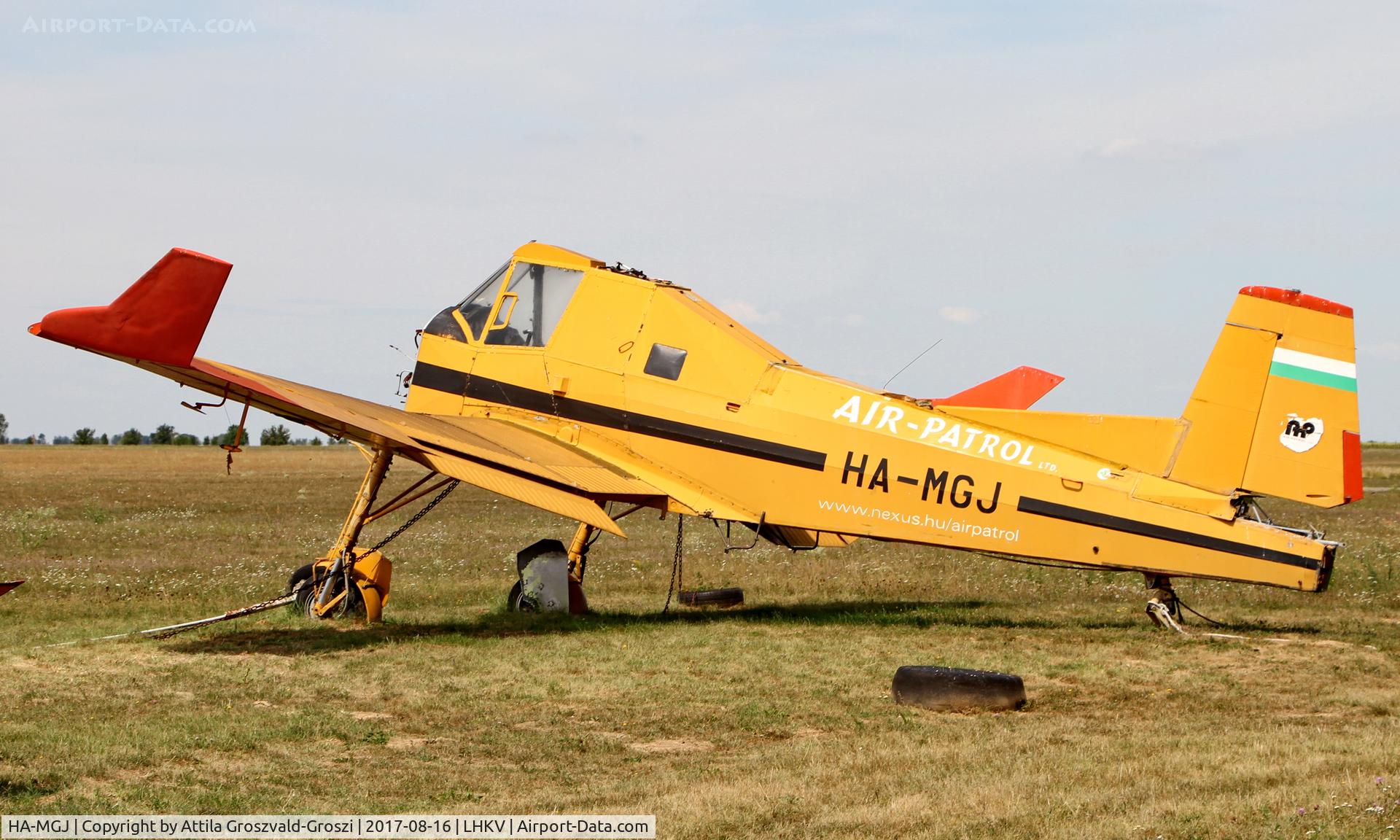 HA-MGJ, 1989 Zlin Z-137T Agro-Turbo C/N 025, Kaposújlak Airport, Hungary