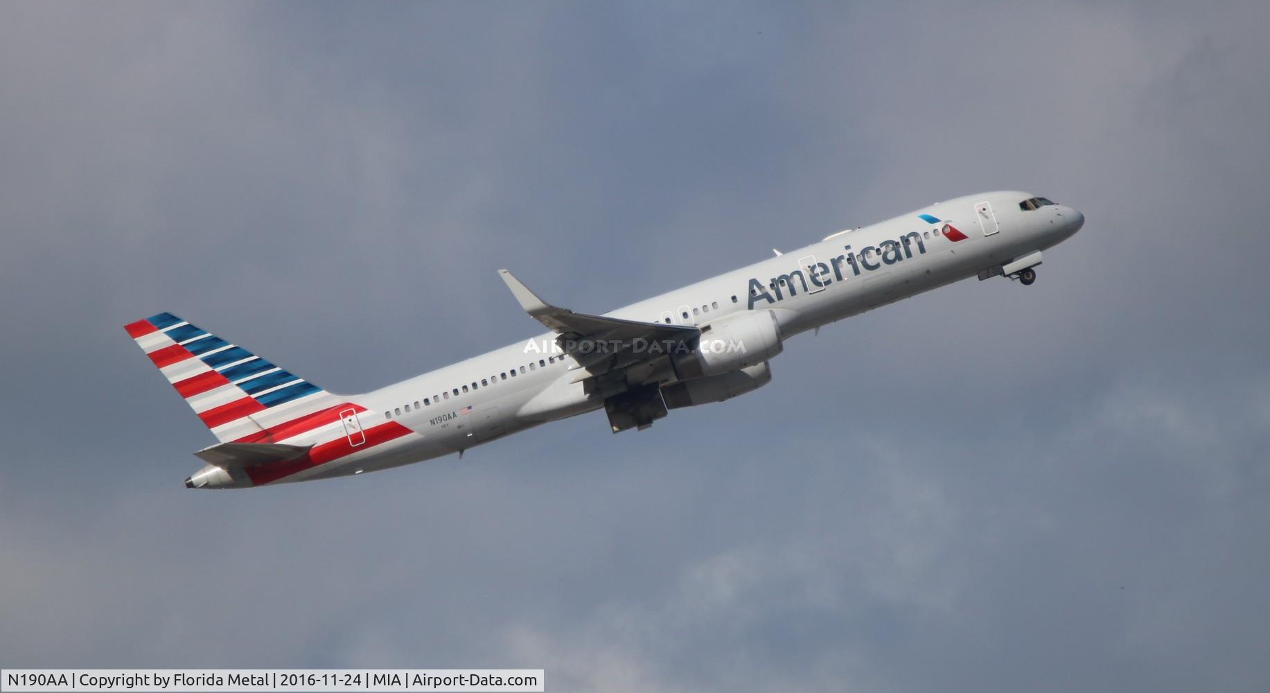 N190AA, 2001 Boeing 757-223 C/N 32384, American