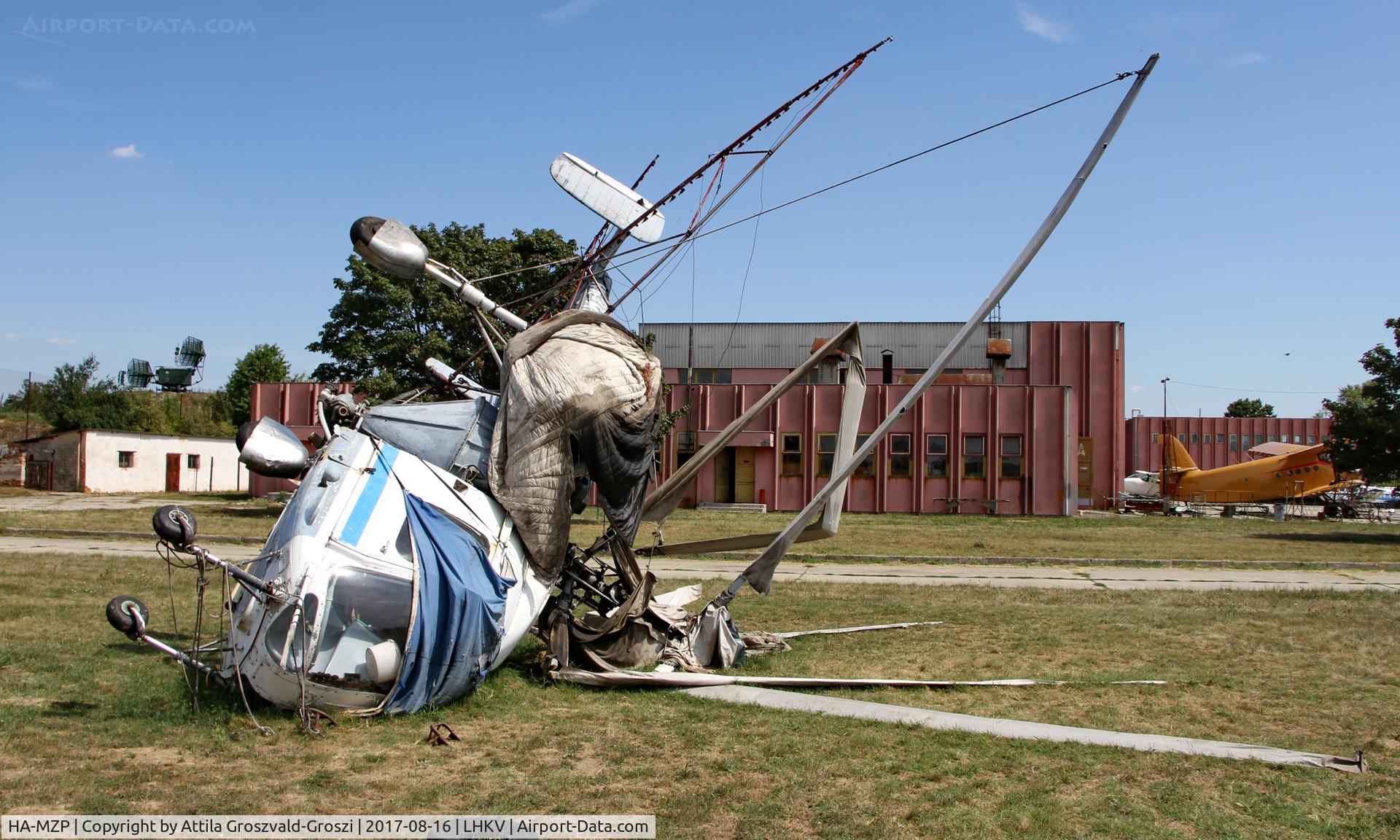 HA-MZP, 1976 Kamov Ka-26 Hoodlum C/N 7605416, Kaposújlak Airport, Hungary - 2017-06-23. Due to wind storms in Kaposújlak, it broke down on the ground.