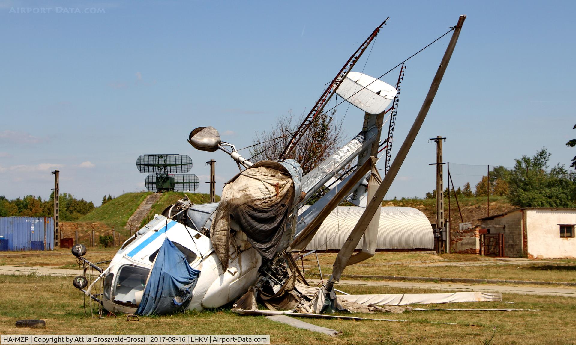 HA-MZP, 1976 Kamov Ka-26 Hoodlum C/N 7605416, Kaposújlak Airport, Hungary - 2017-06-23. Due to wind storms in Kaposújlak, it broke down on the ground.