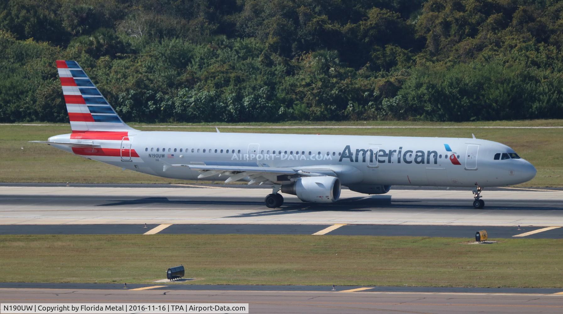 N190UW, 2001 Airbus A321-211 C/N 1436, American