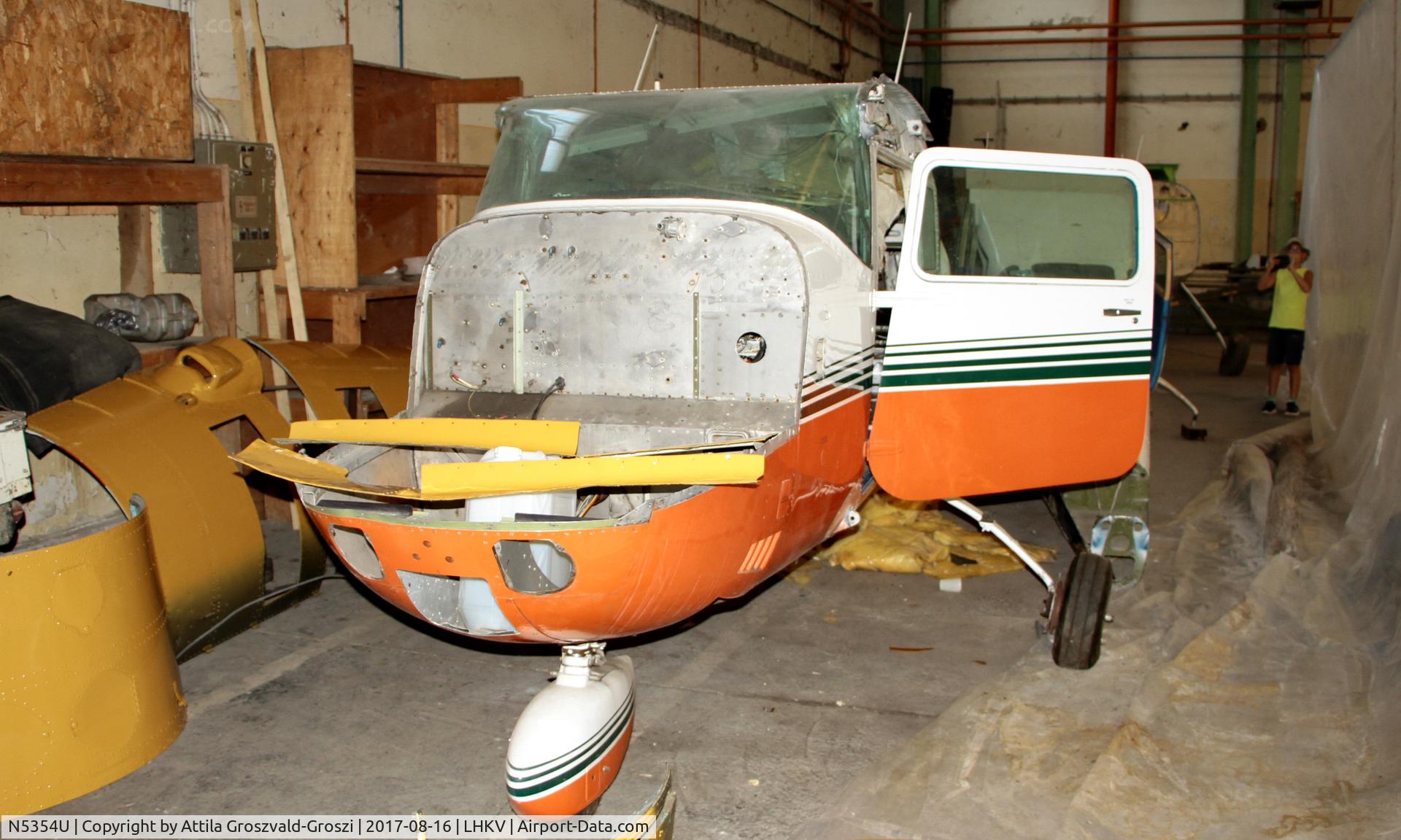 N5354U, 1979 Cessna U206G Stationair C/N U20605235, Kaposújlak Airport, Hungary