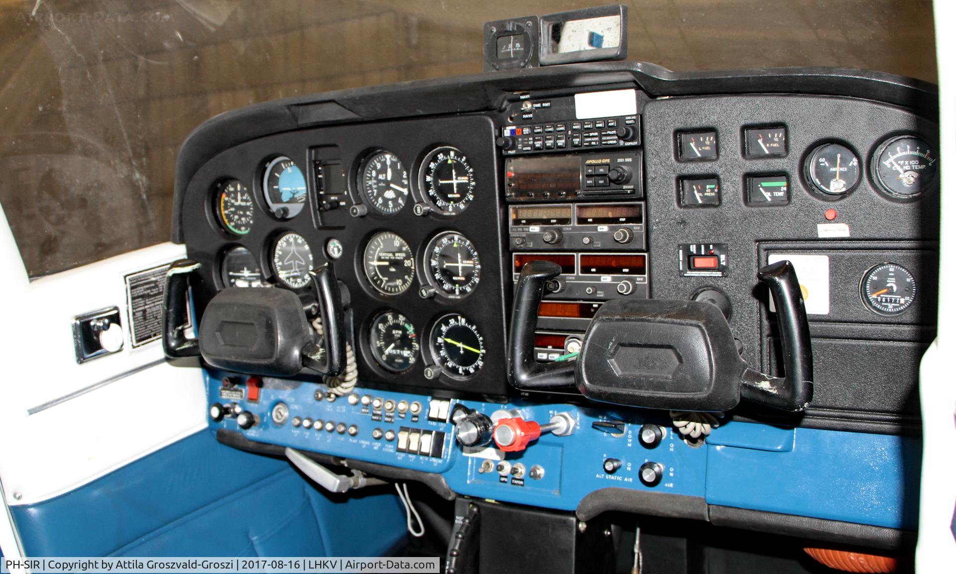 PH-SIR, Reims F172M Skyhawk C/N 1263, Kaposújlak Airport, Hungary