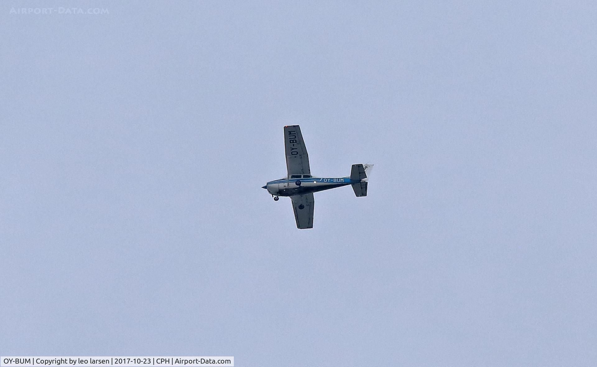 OY-BUM, 1976 Reims F172M Skyhawk C/N 1468, Overflying Copenhagen 23.10.2017 at 2000 ft