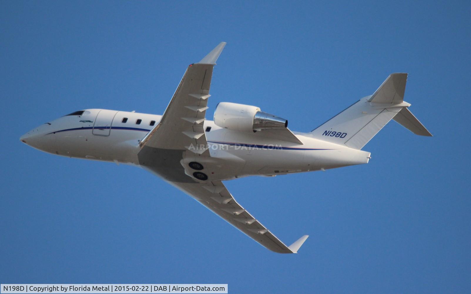 N198D, 2002 Bombardier Challenger 604 (CL-600-2B16) C/N 5550, Challenger 604
