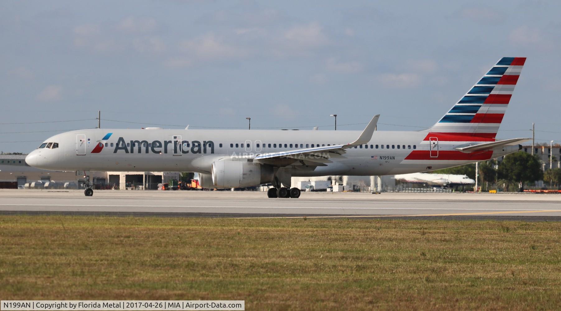 N199AN, 2001 Boeing 757-223 C/N 32393, American
