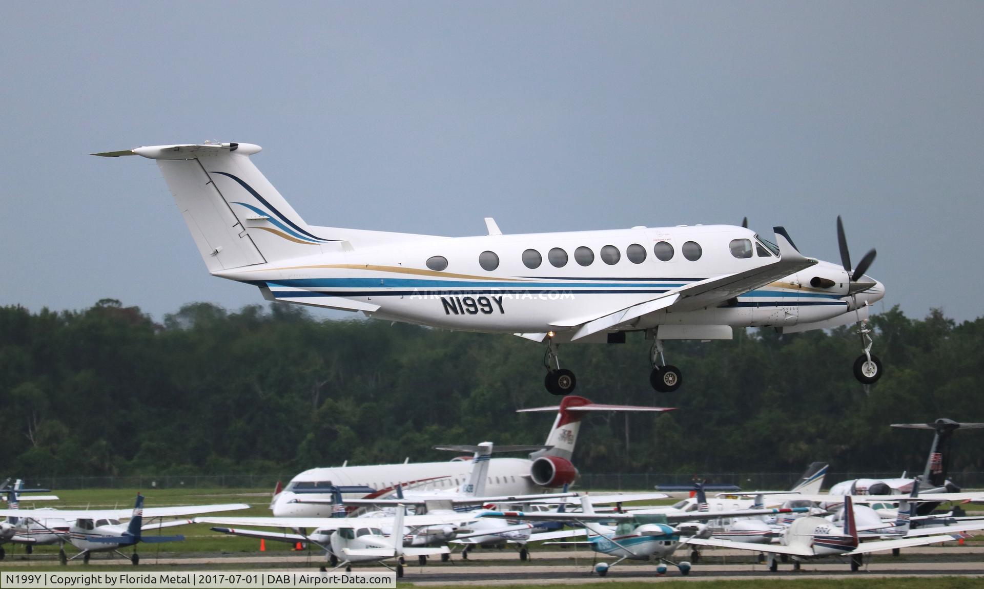 N199Y, 1991 Beech B300 Super King Air King Air C/N FL66, King Air 300