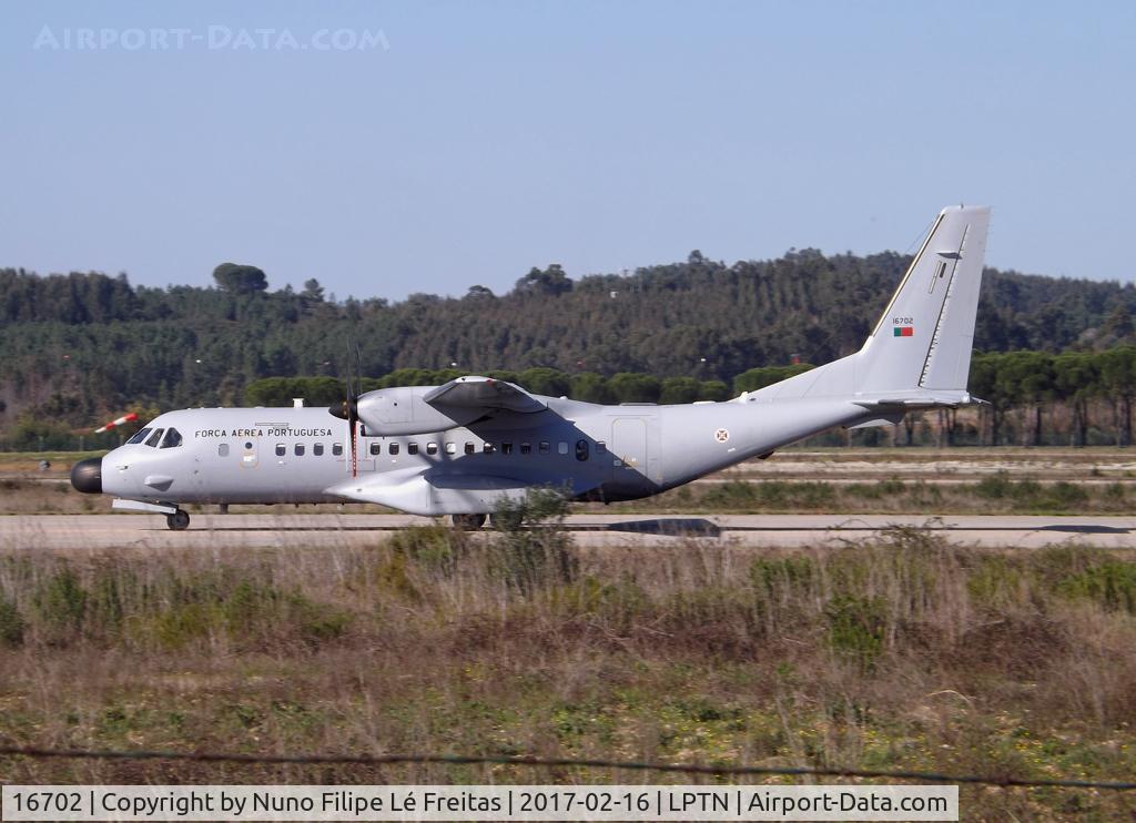16702, CASA C-295M C/N 042, Landing.