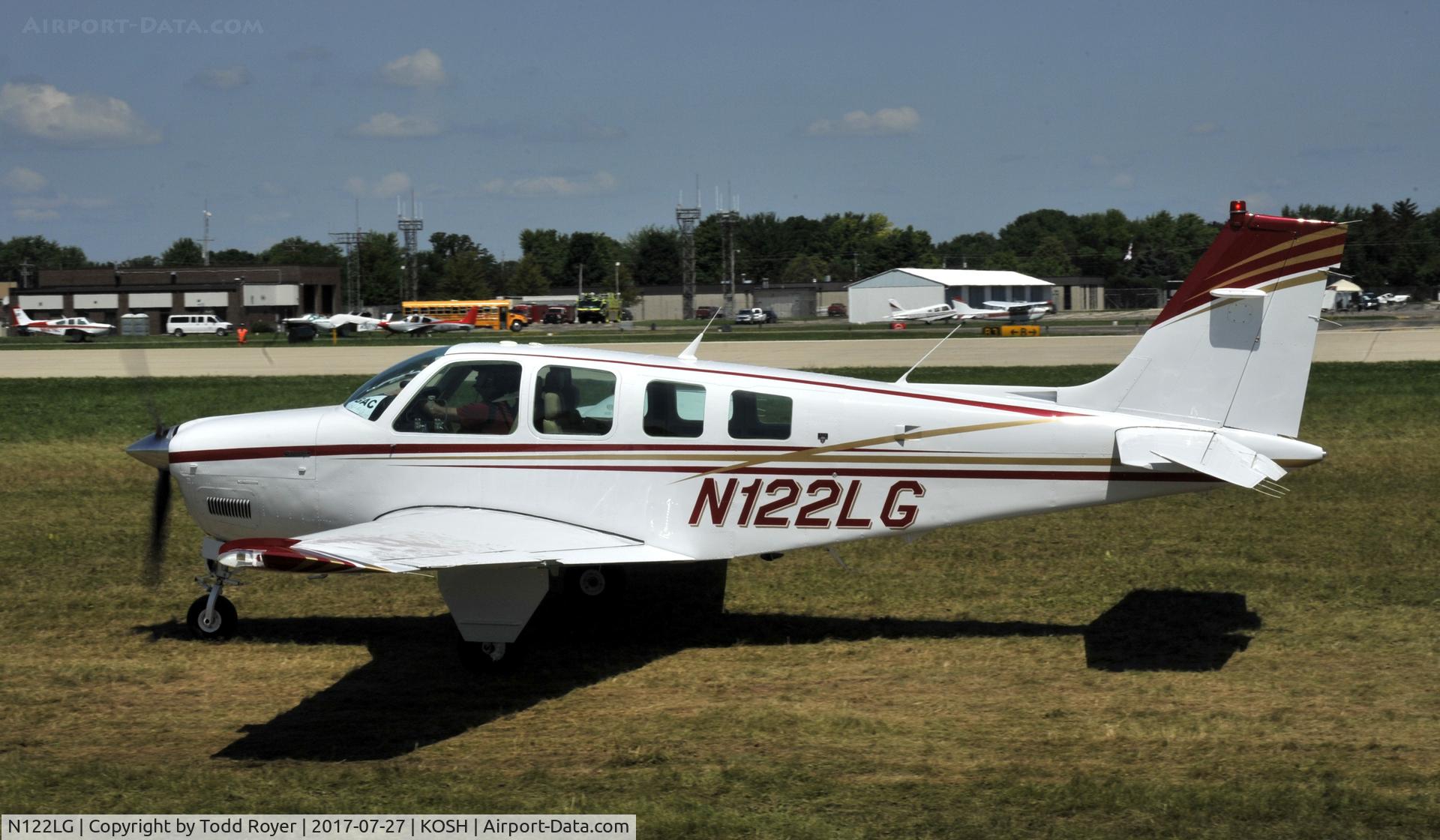 N122LG, 1988 Beech A36 Bonanza 36 C/N E-2413, Airventure 2017