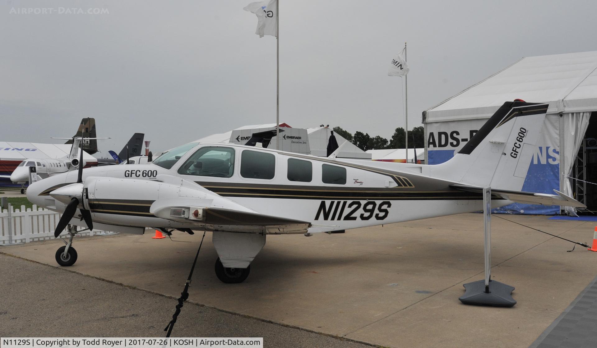 N1129S, 1997 Raytheon Aircraft Company 58 C/N TH-1812, Airventure 2017