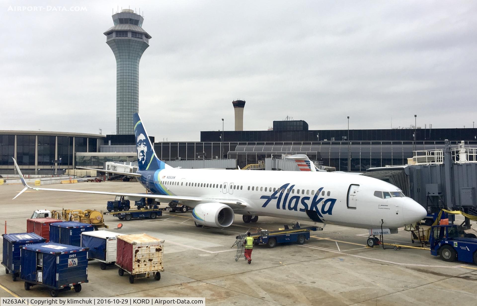 N263AK, 2016 Boeing 737-990/ER C/N 62471, Visited Chicago airport just to ride Mad Dog